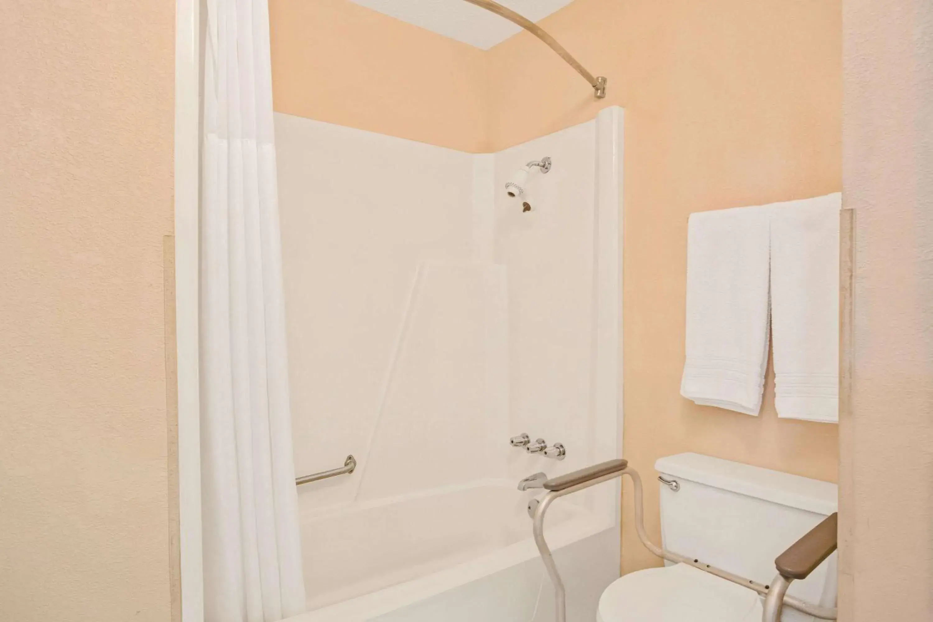 Photo of the whole room, Bathroom in Ramada by Wyndham Walterboro