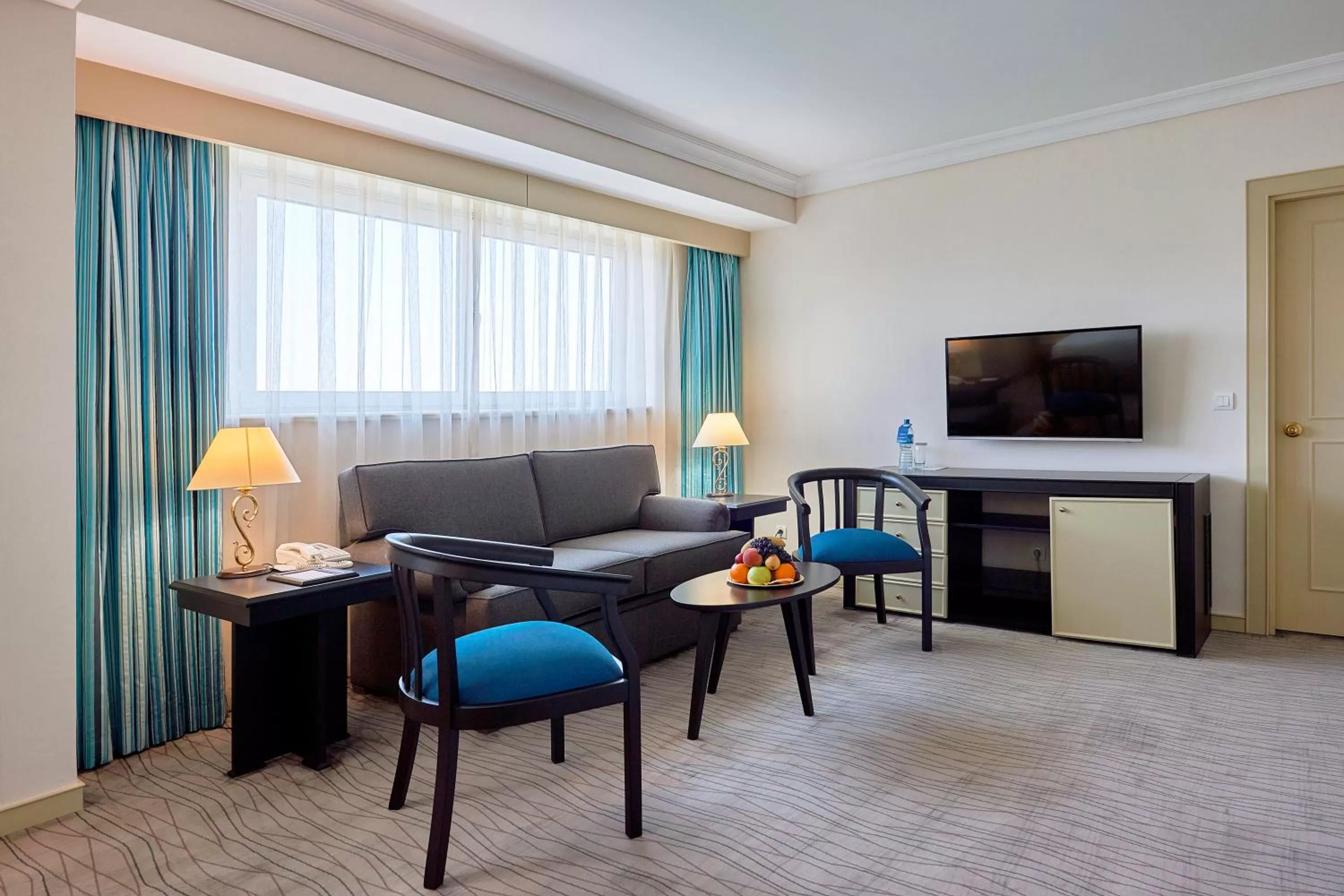 TV and multimedia in Wyndham Tashkent