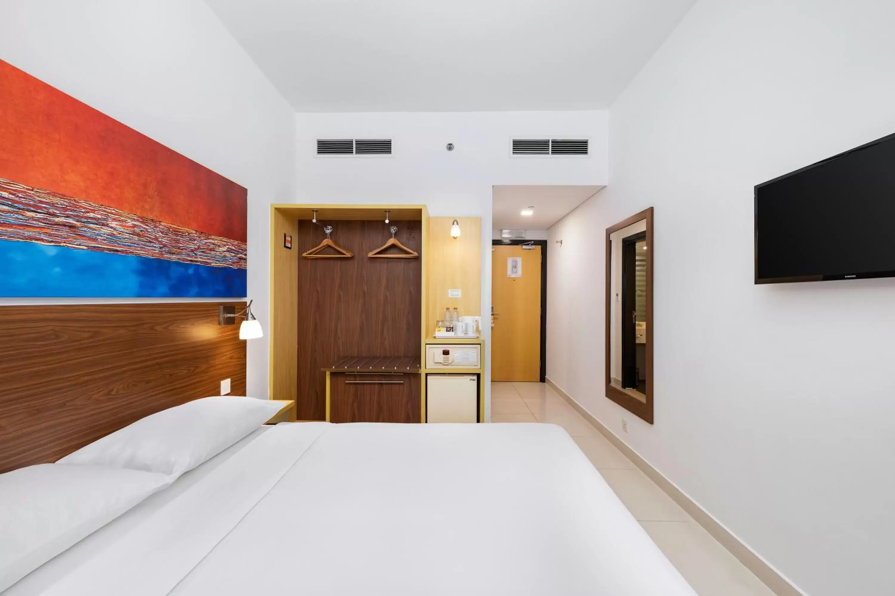 Bedroom, Bed in Citymax Hotel Bur Dubai