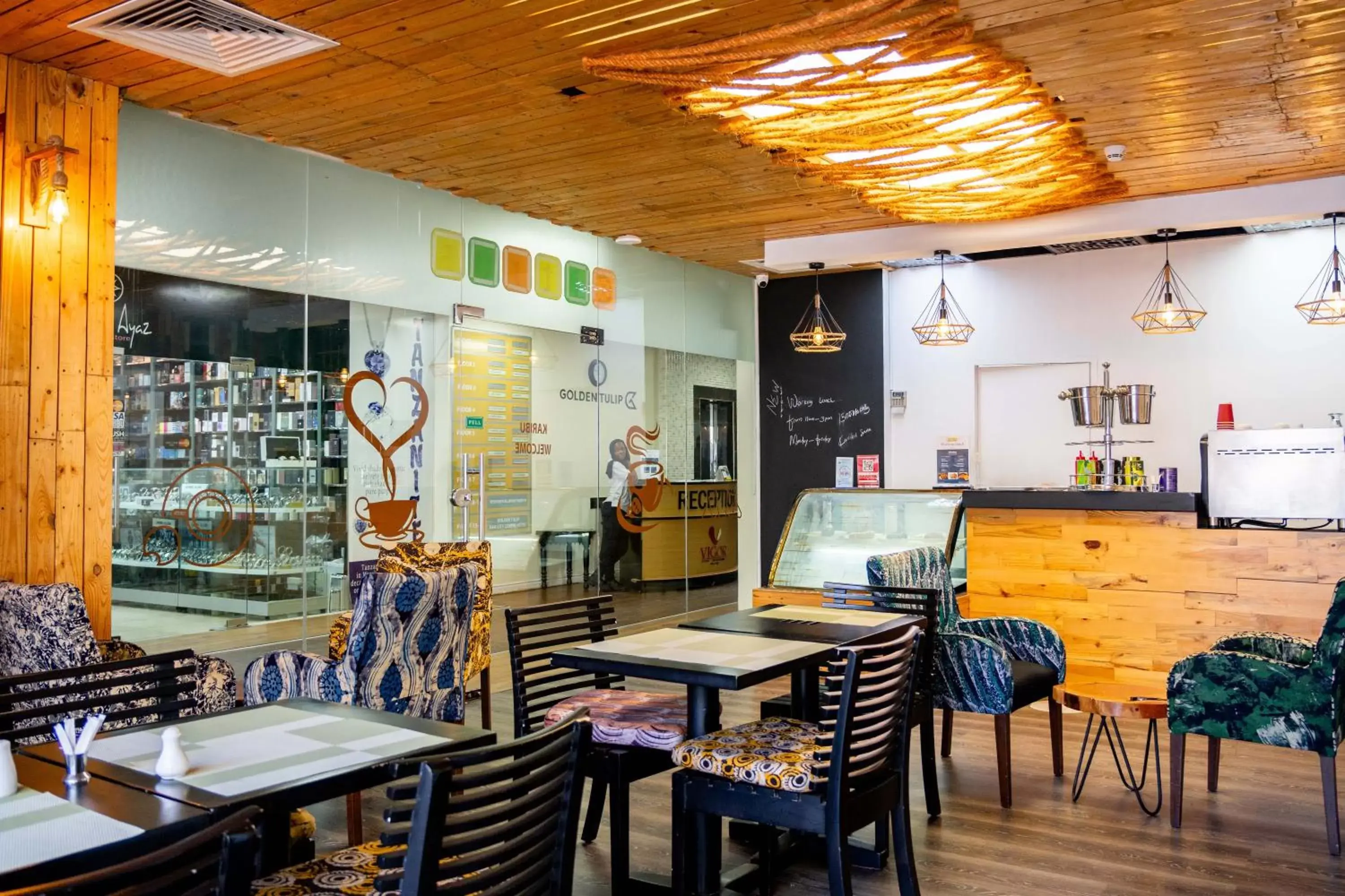 Restaurant/Places to Eat in Golden Tulip Dar Es Salaam City Center Hotel