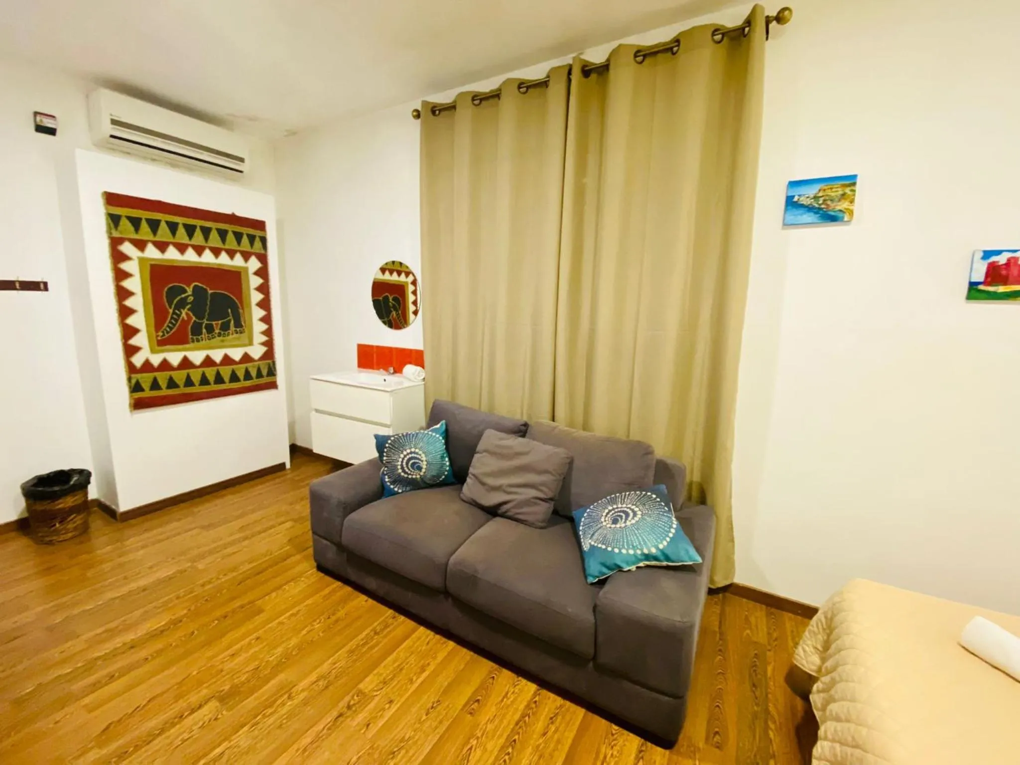 Bedroom in Marco Polo Party Hostel