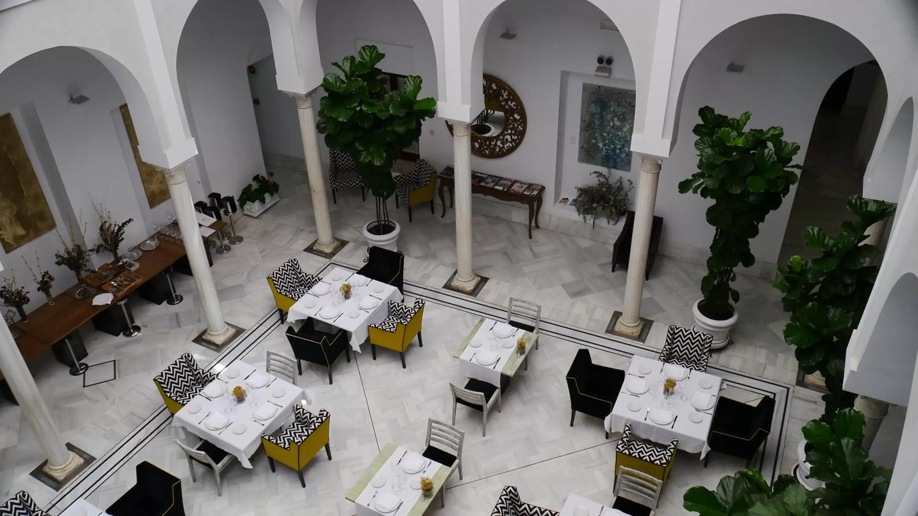 Patio, Restaurant/Places to Eat in Palacio Pinello