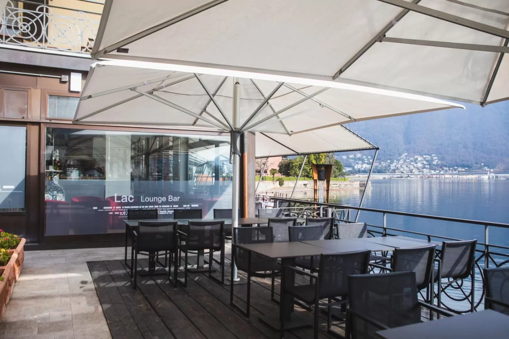 Property building in Lac Hotel