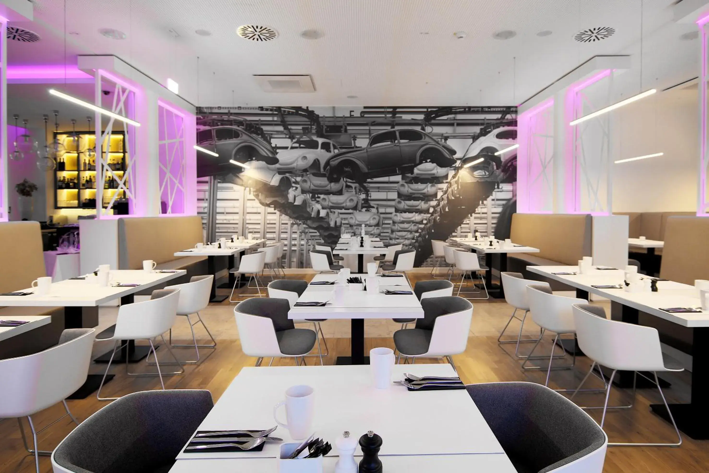 Restaurant/Places to Eat in Innside by Melia Wolfsburg