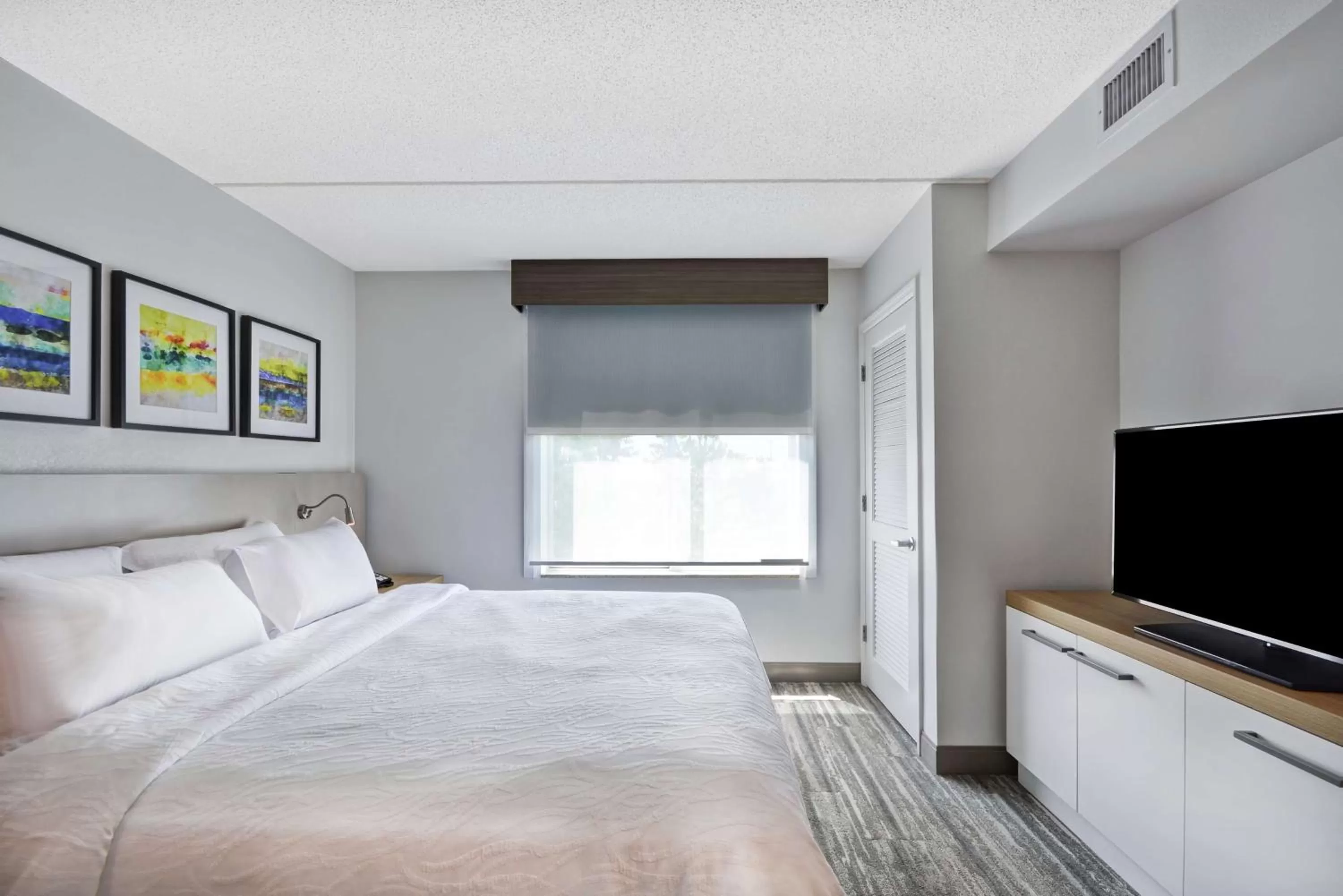 Bedroom, Bed in Hilton Garden Inn Panama City