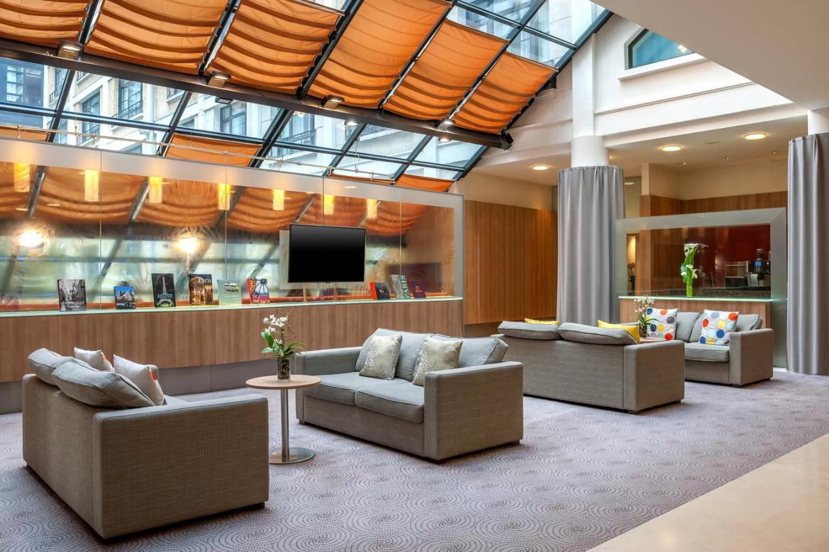 Lobby or reception in Citadines Saint-Germain-des-Prés Paris