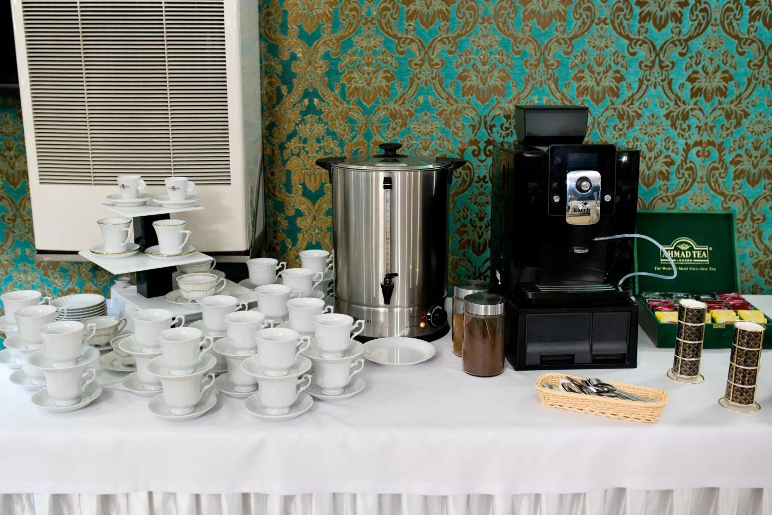 Breakfast, Coffee/Tea Facilities in Hotel Campari