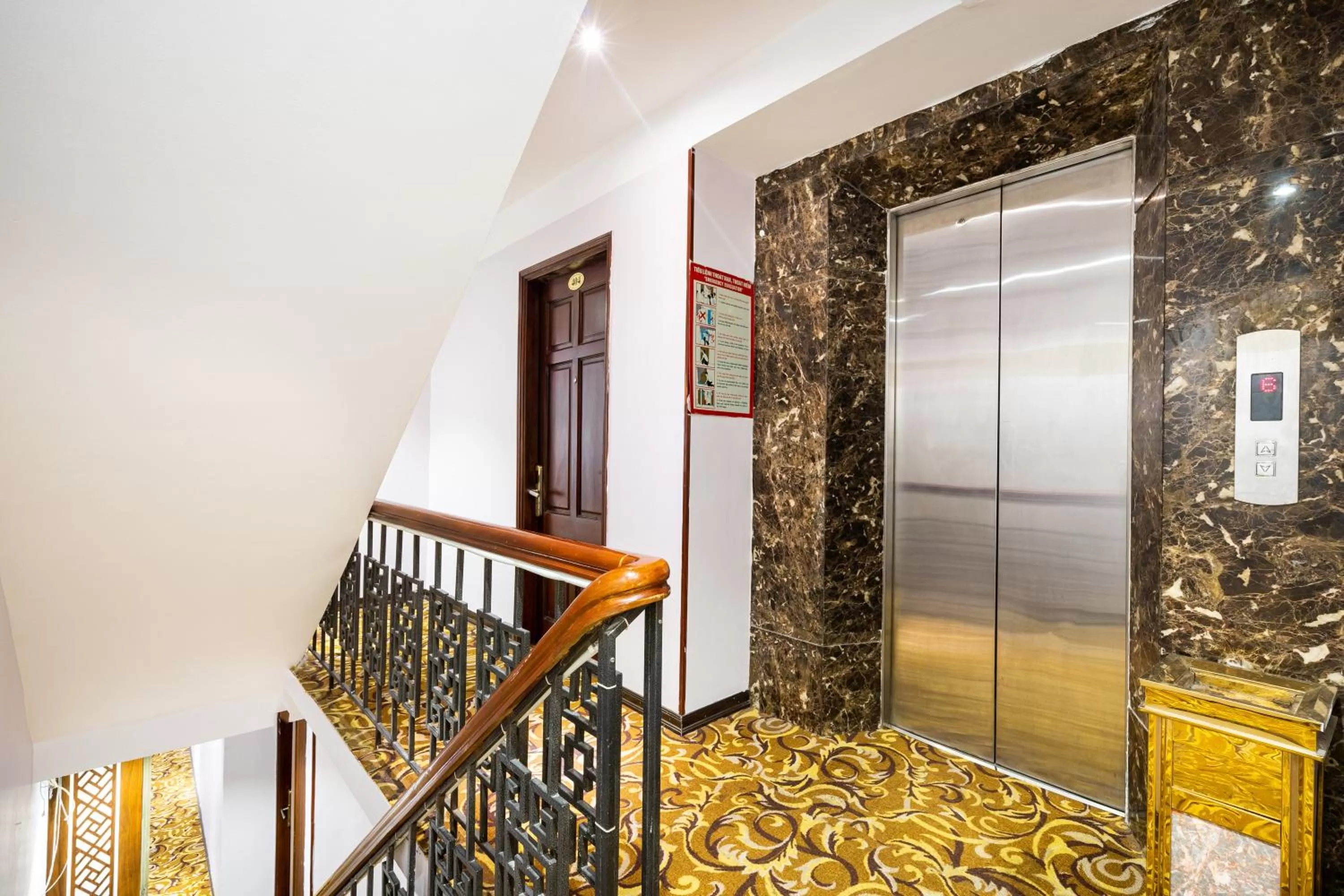 elevator in Hanoi Memory Premier Hotel & Spa