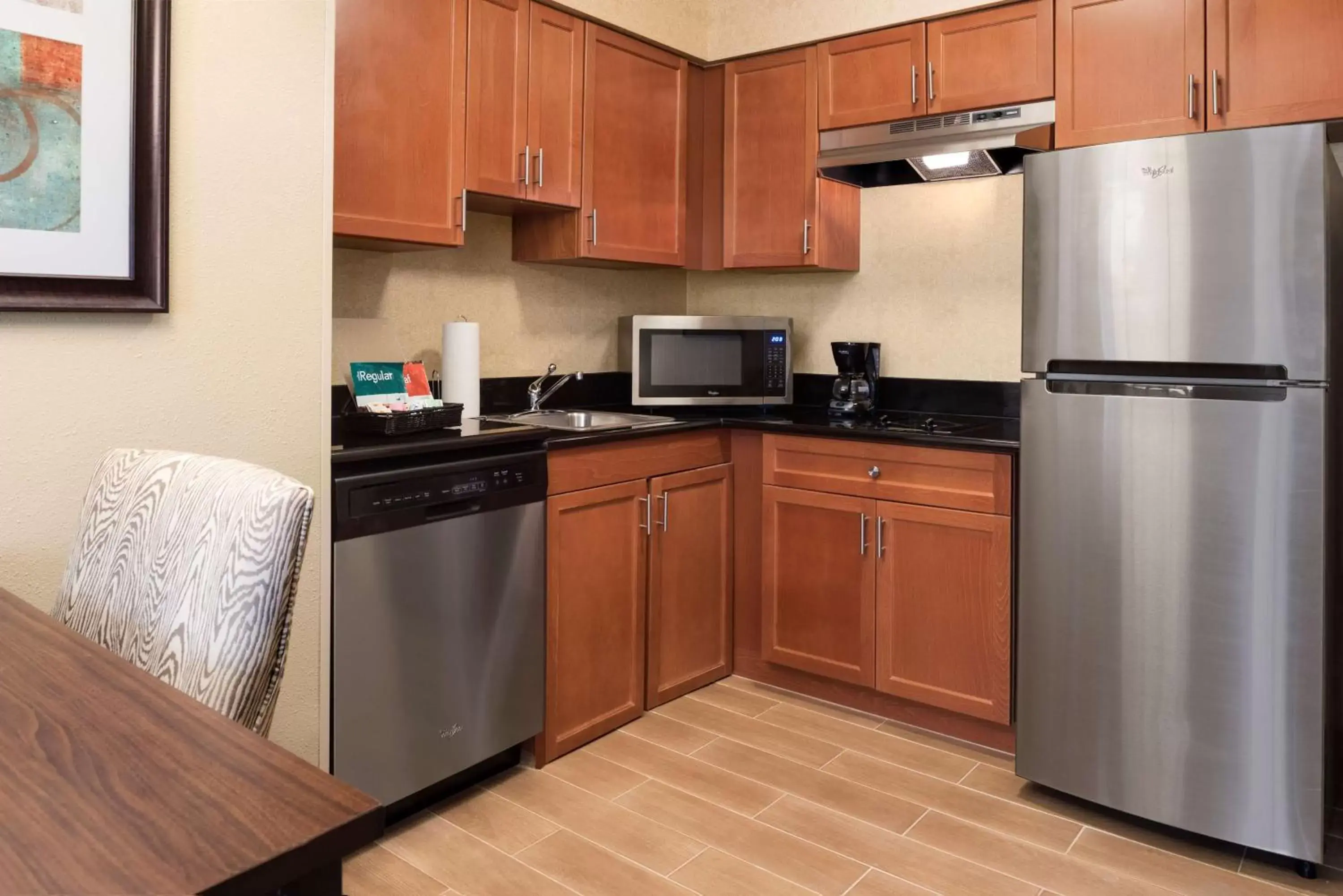 Kitchen or kitchenette, Kitchen/Kitchenette in Homewood Suites by Hilton Columbus-Hilliard