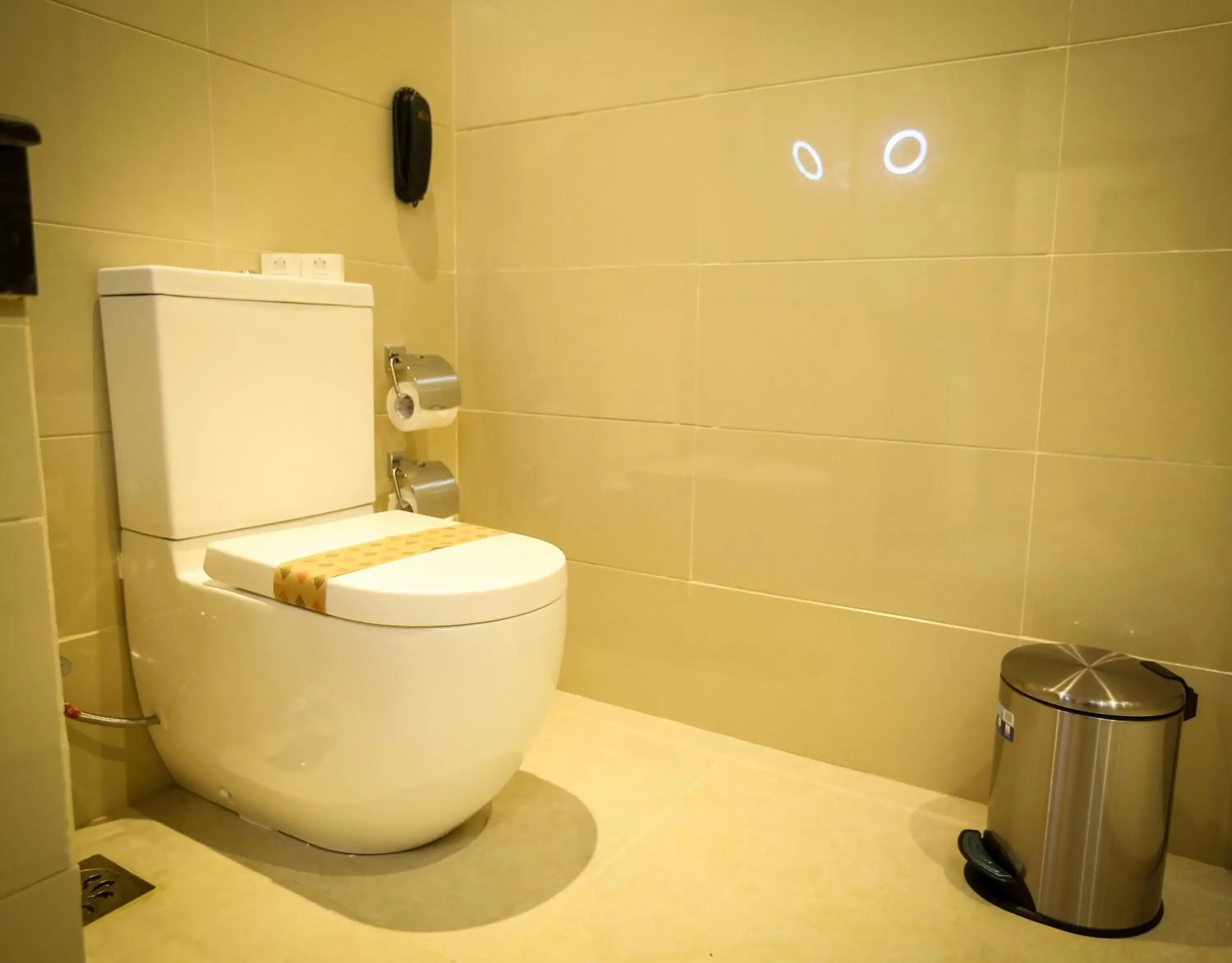 Toilet, Bathroom in The Golden Crown Hotel