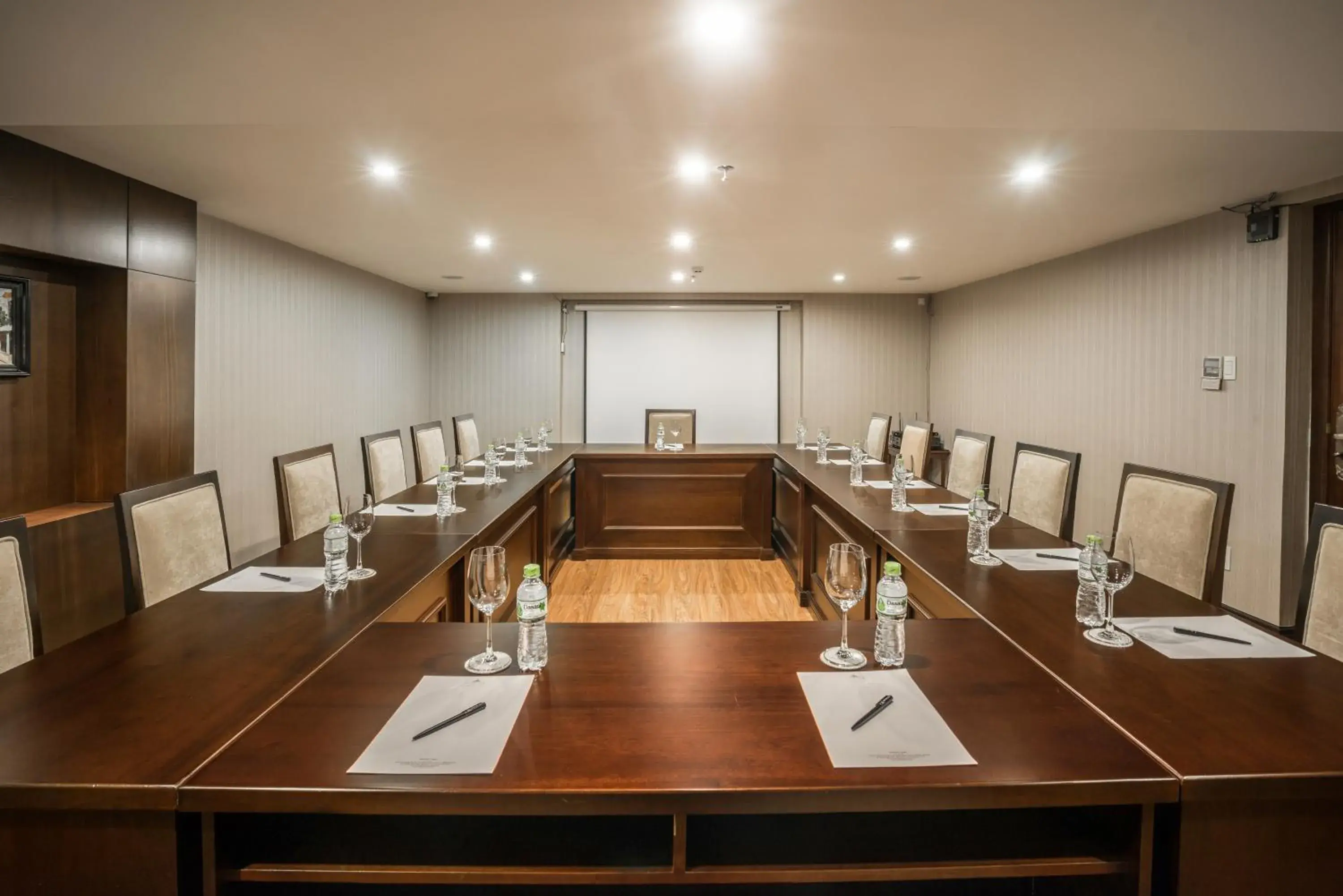 Meeting/conference room in Nhat Ha 1 Hotel