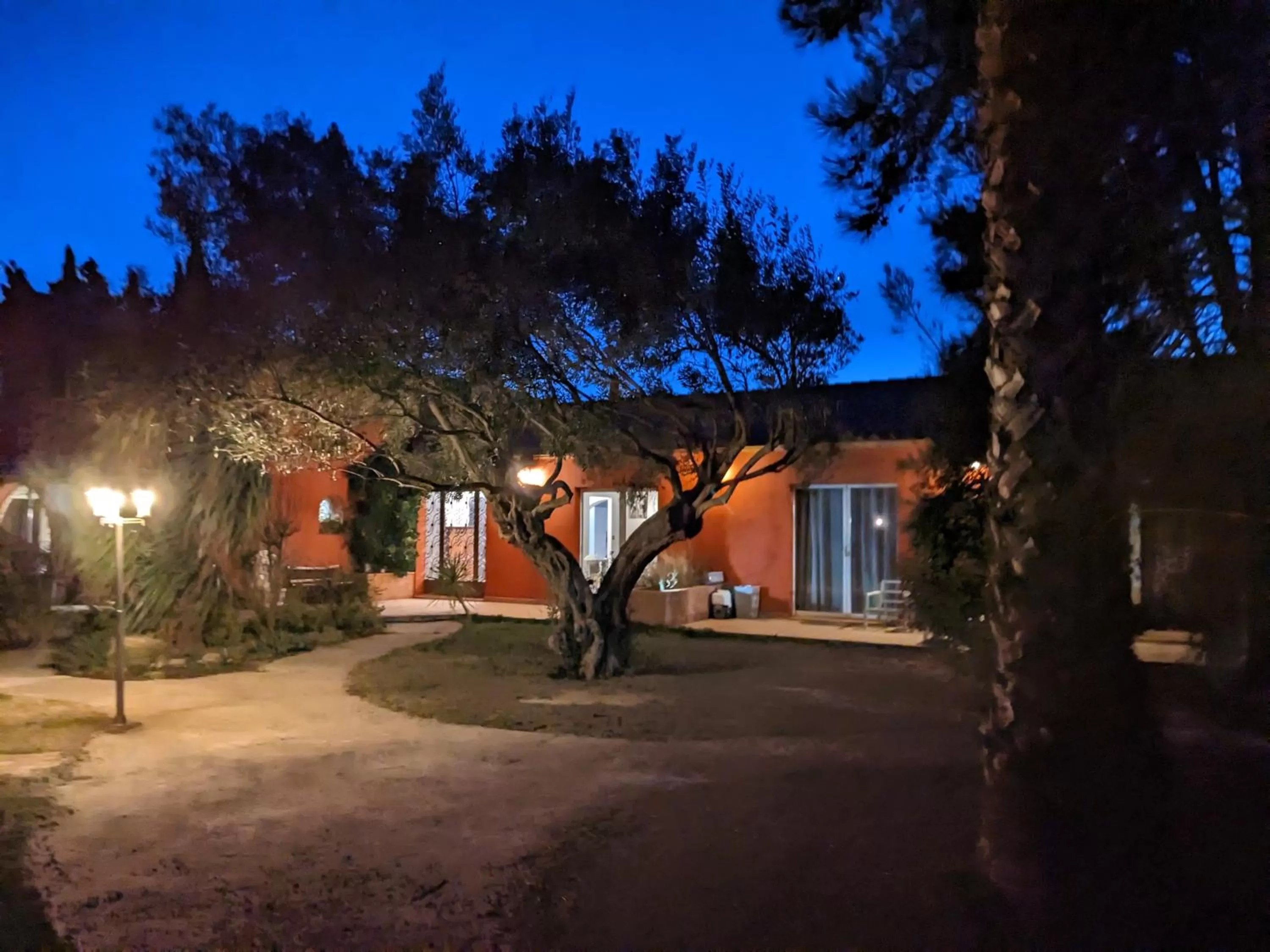 Night in Le Mas Del Cavalier