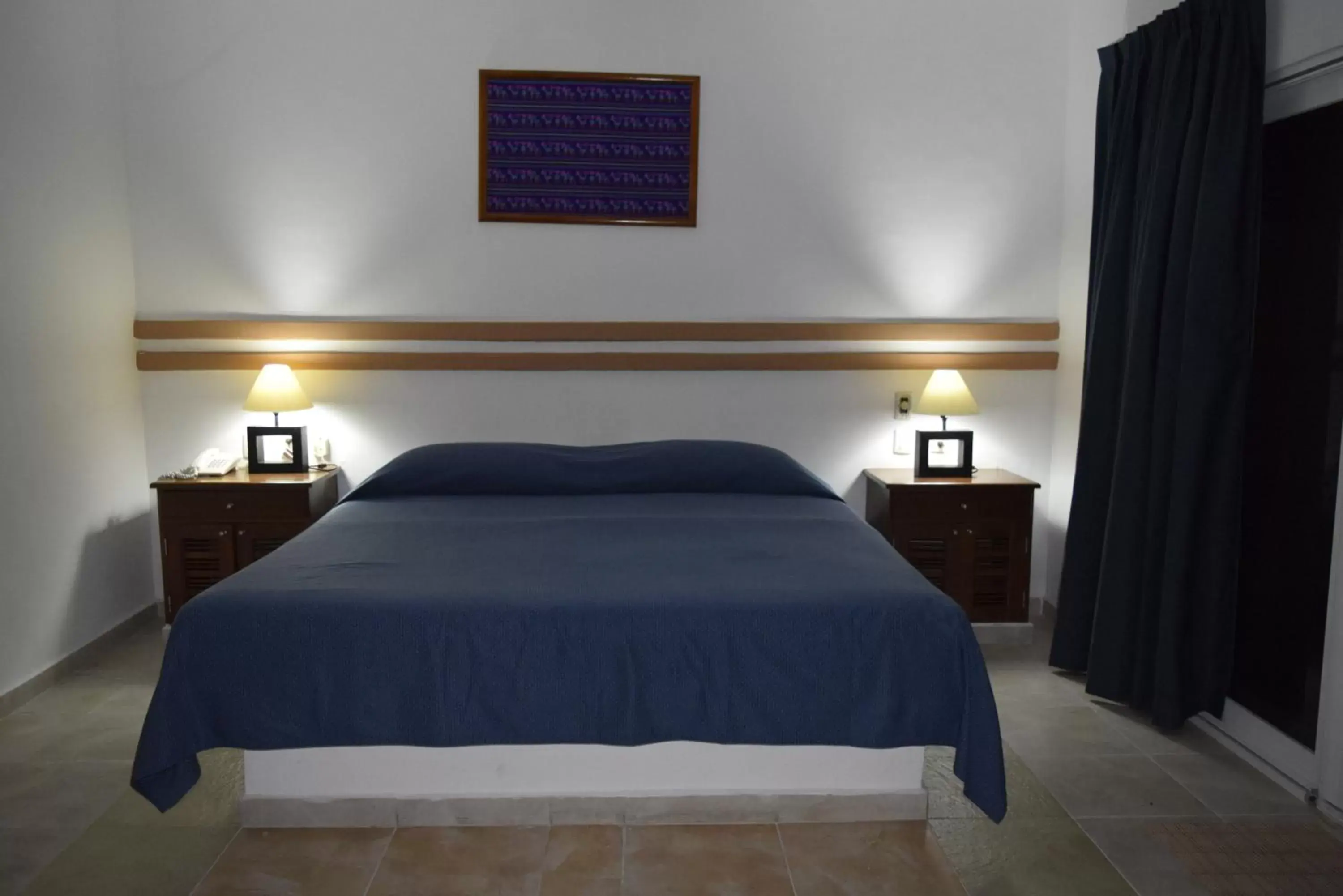 Bedroom in Hotel Plaza Almendros