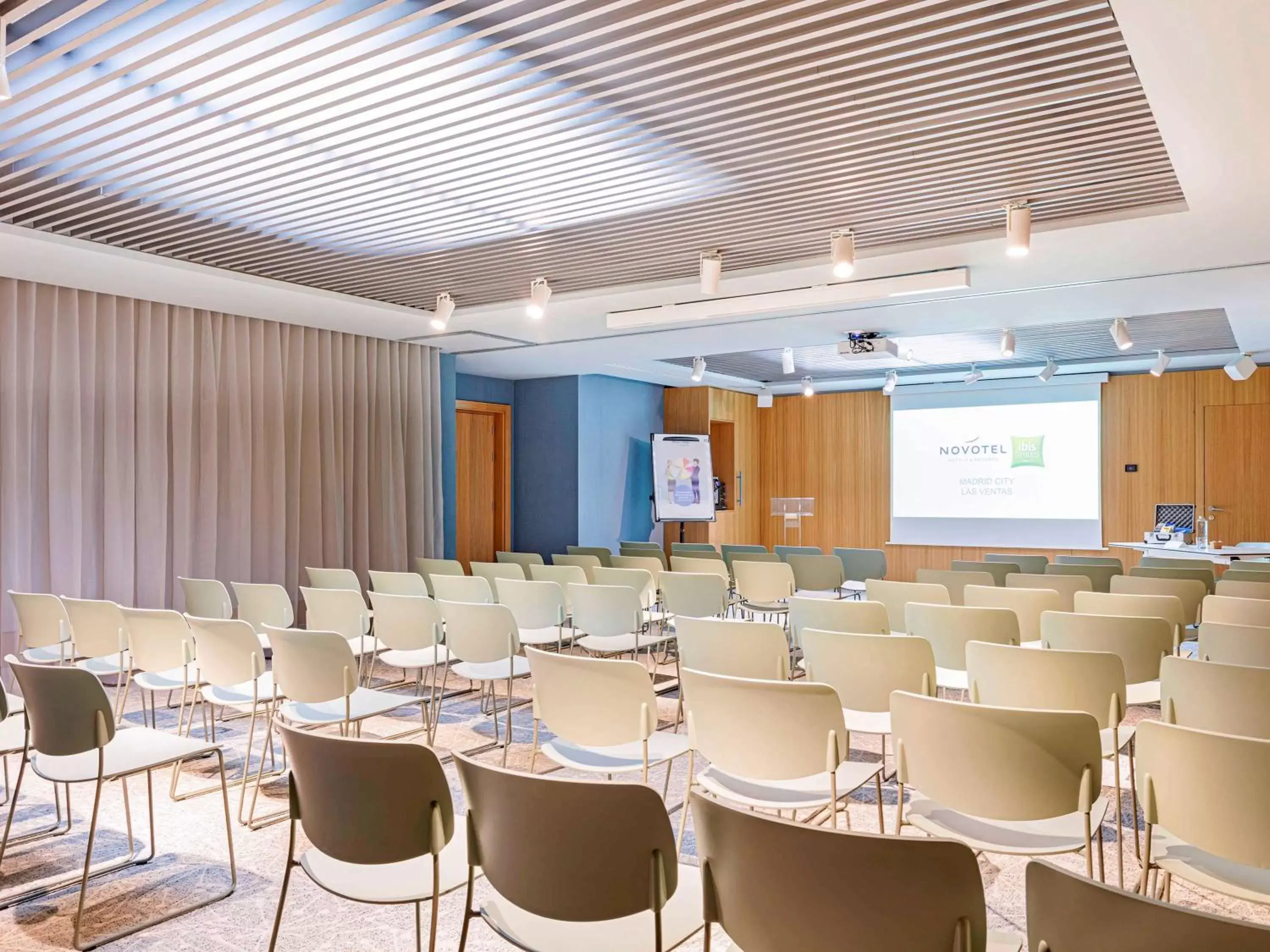 On site, Business Area/Conference Room in Ibis Styles Madrid City Las Ventas
