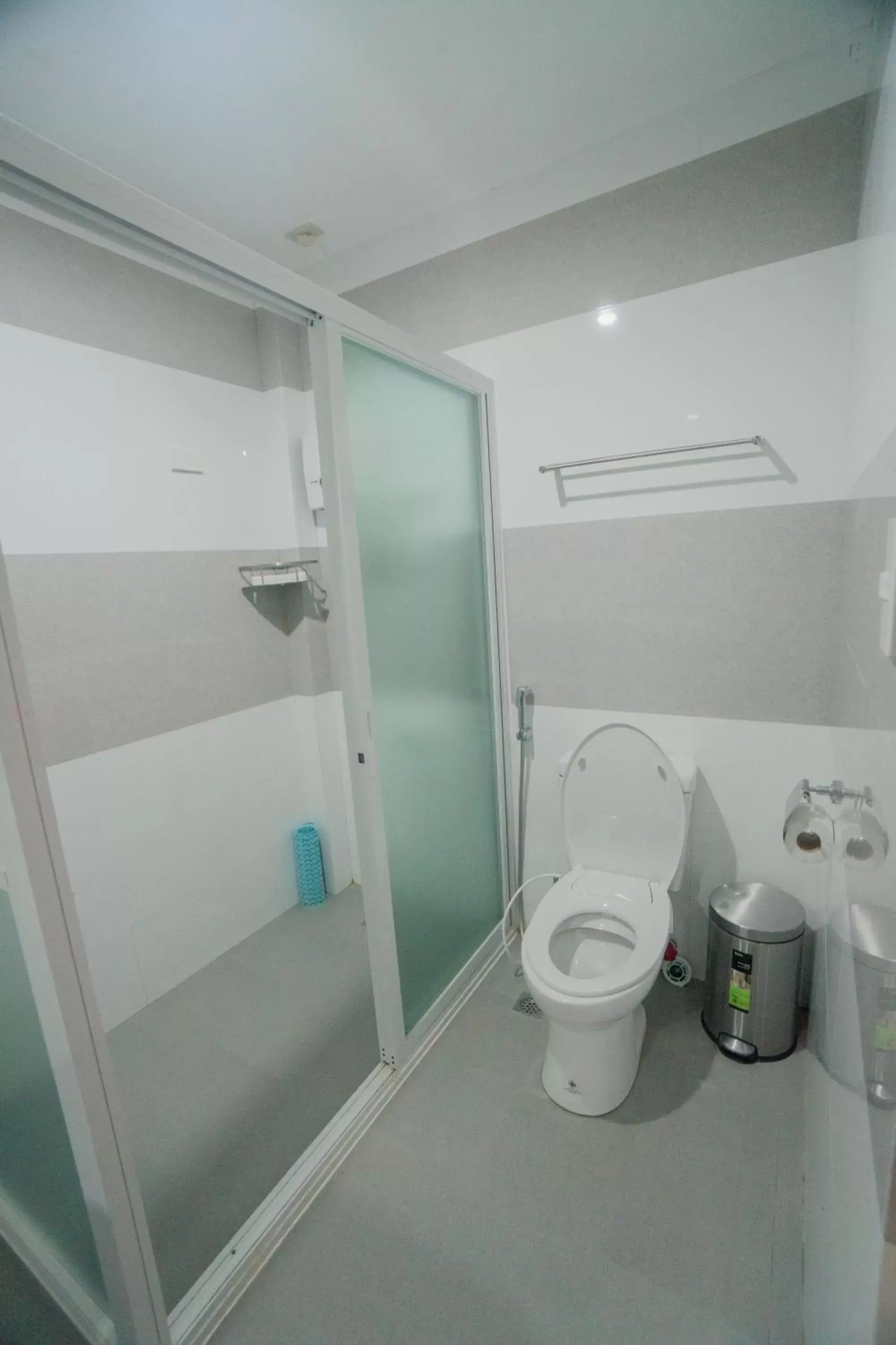 Bathroom in Skylodge Resort