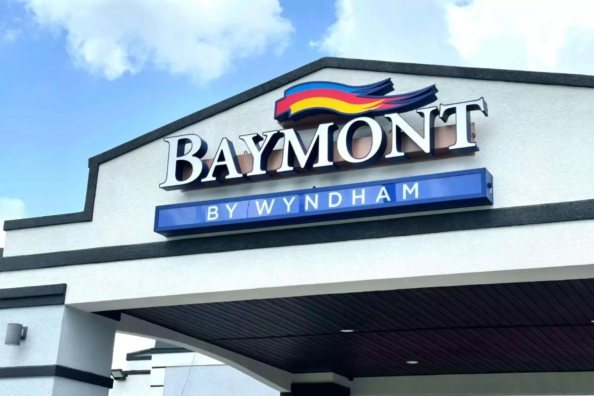 Property building in Baymont by Wyndham Dothan