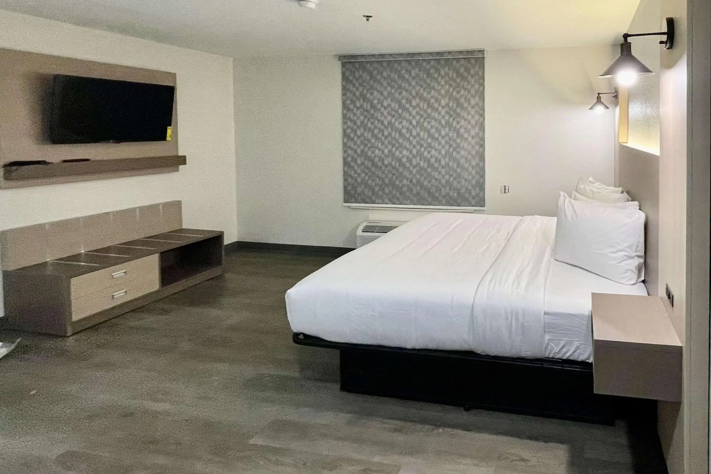 Bedroom, Bed in MainStay Suites Columbia Harbison