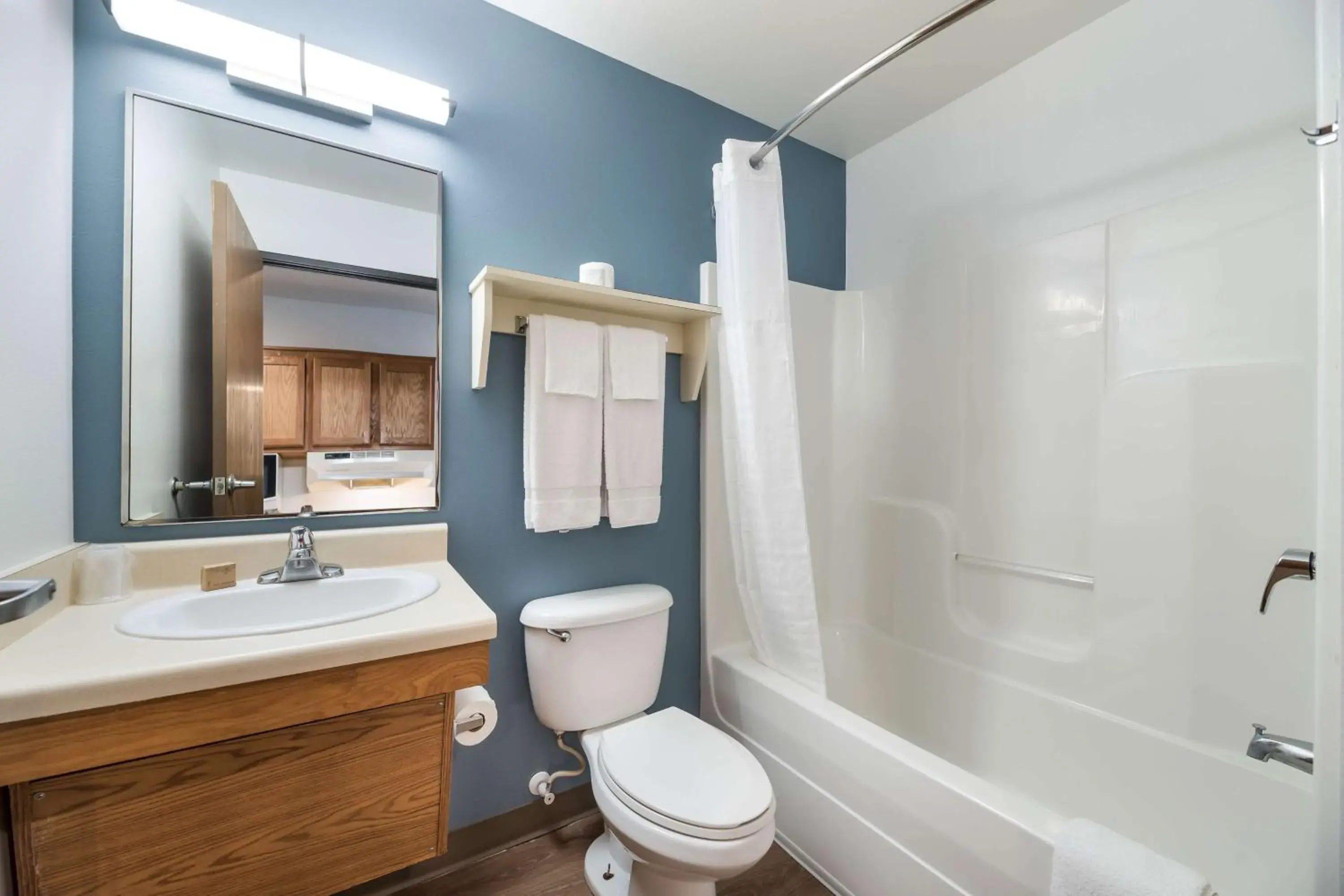 Bathroom in Extended Stay America Select Suites - Springdale