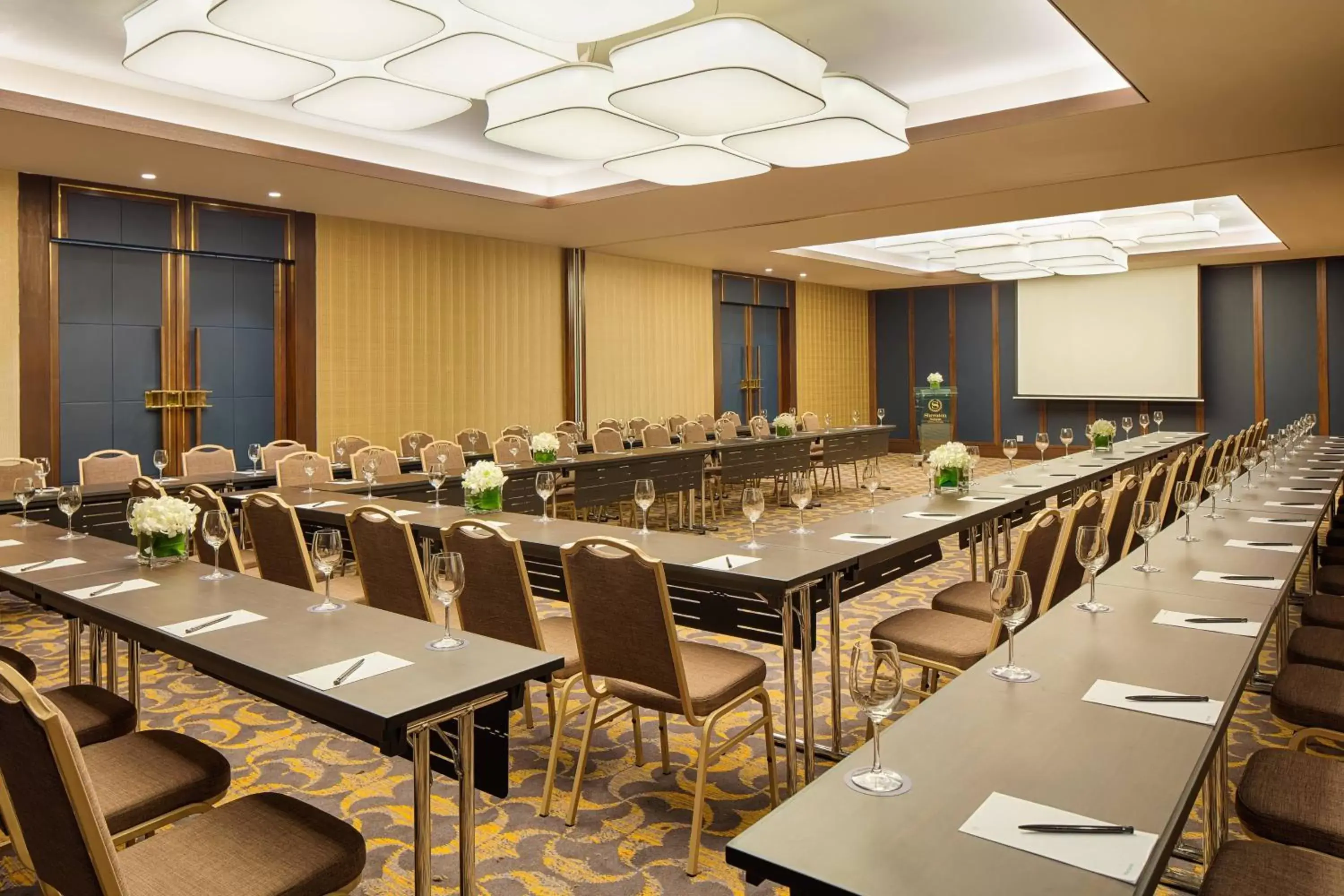 Meeting/conference room in Sheraton Saigon Hotel & Towers