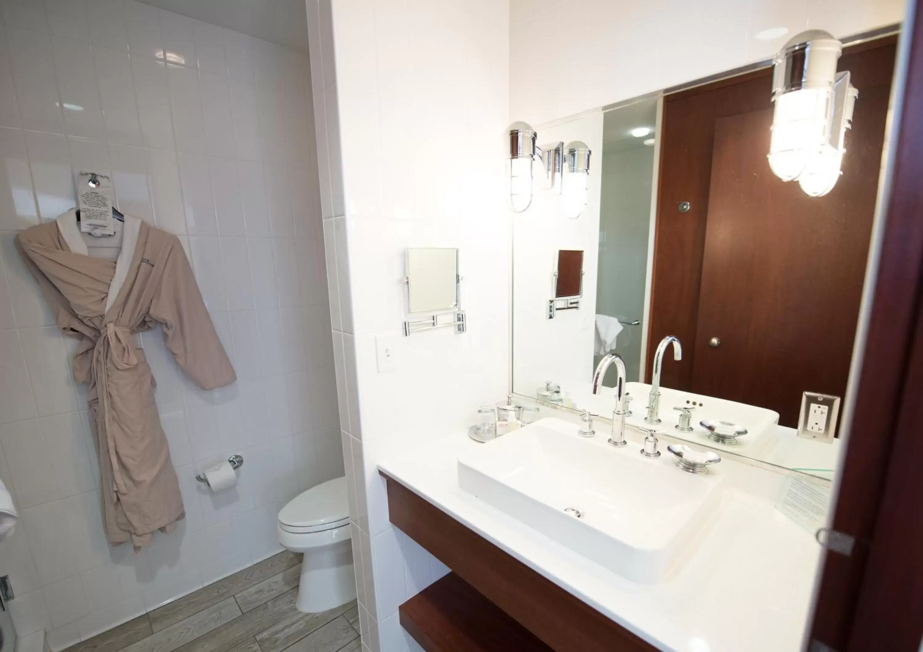 Bathroom in The Boathouse