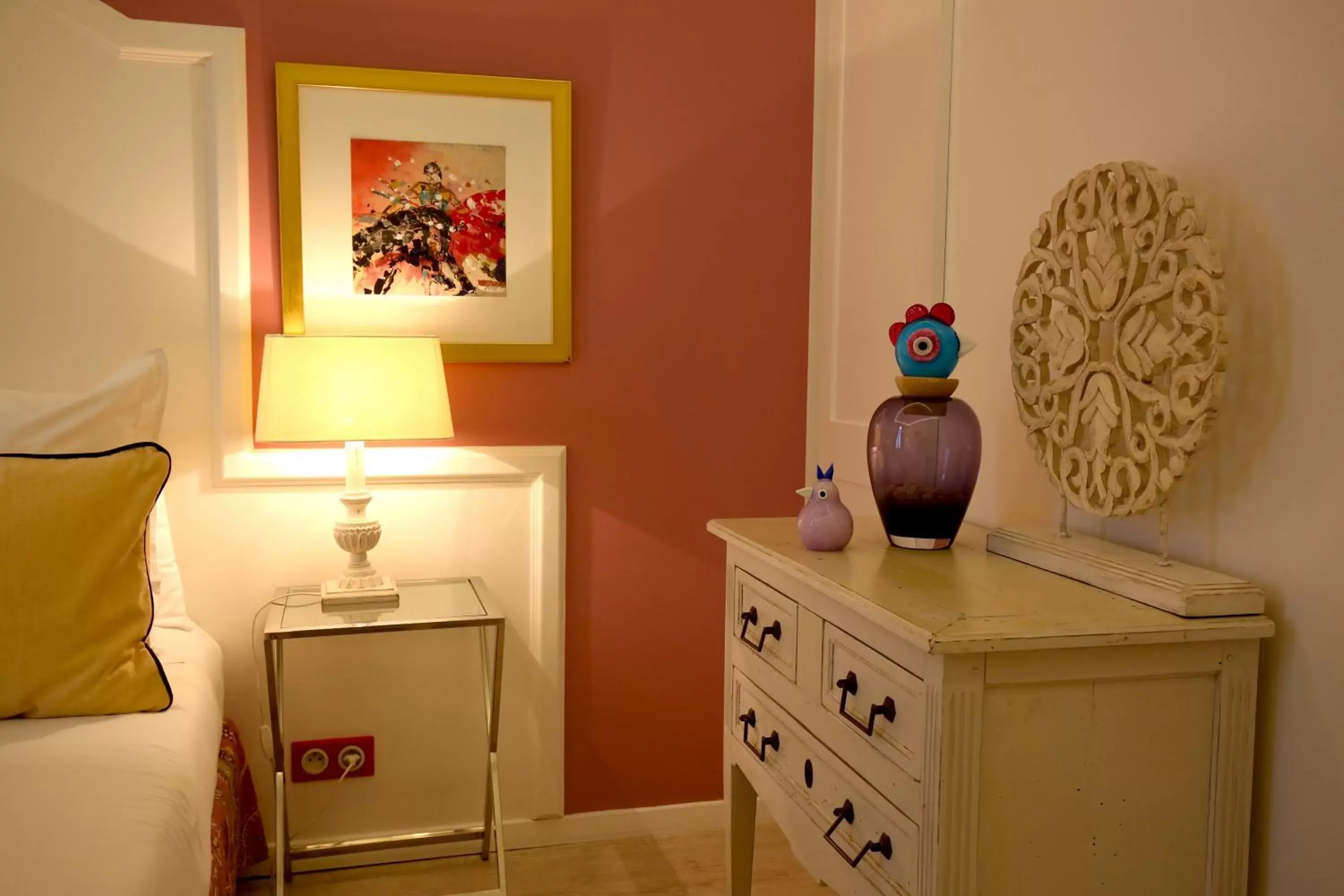 Decorative detail, TV/Entertainment Center in Hotel Royal Bon Repos