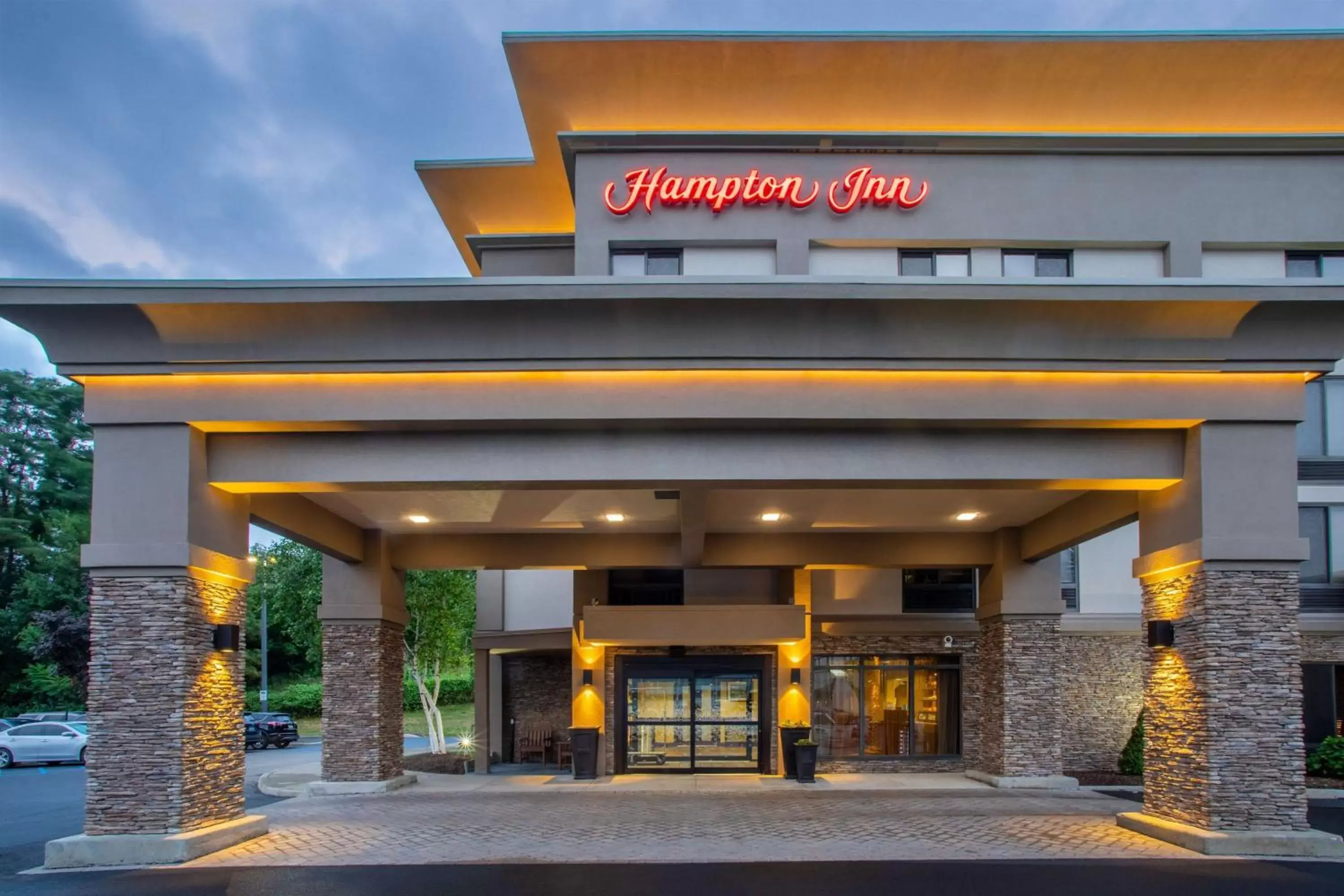 Property building in Hampton Inn Fishkill