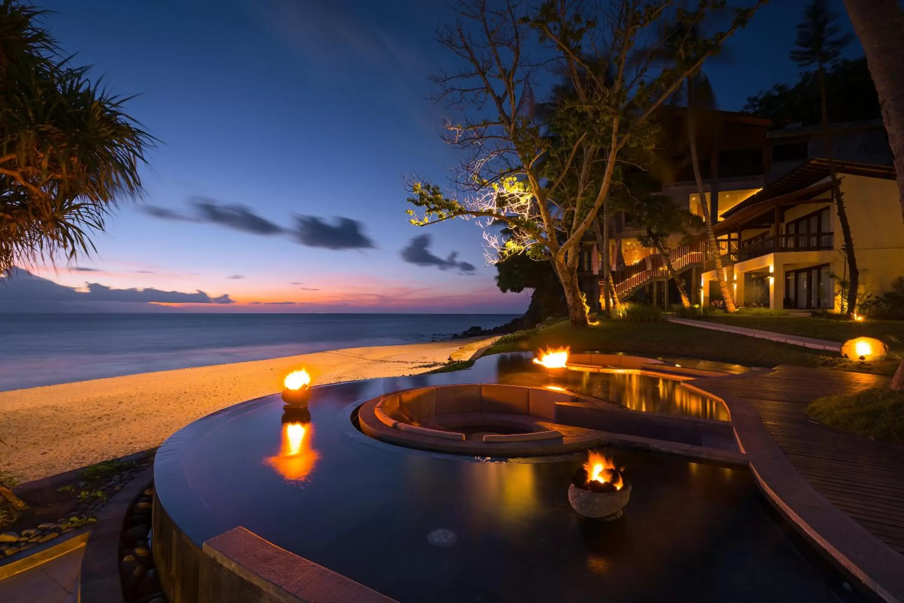 Sunset, Swimming Pool in Katamaran Hotel & Resort