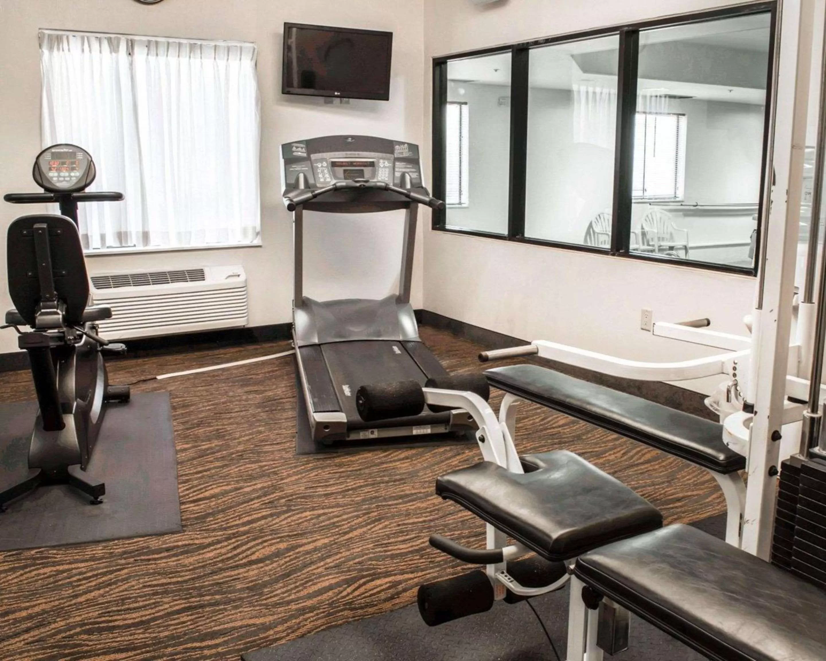 Fitness centre/facilities in Sleep Inn & Suites Monticello
