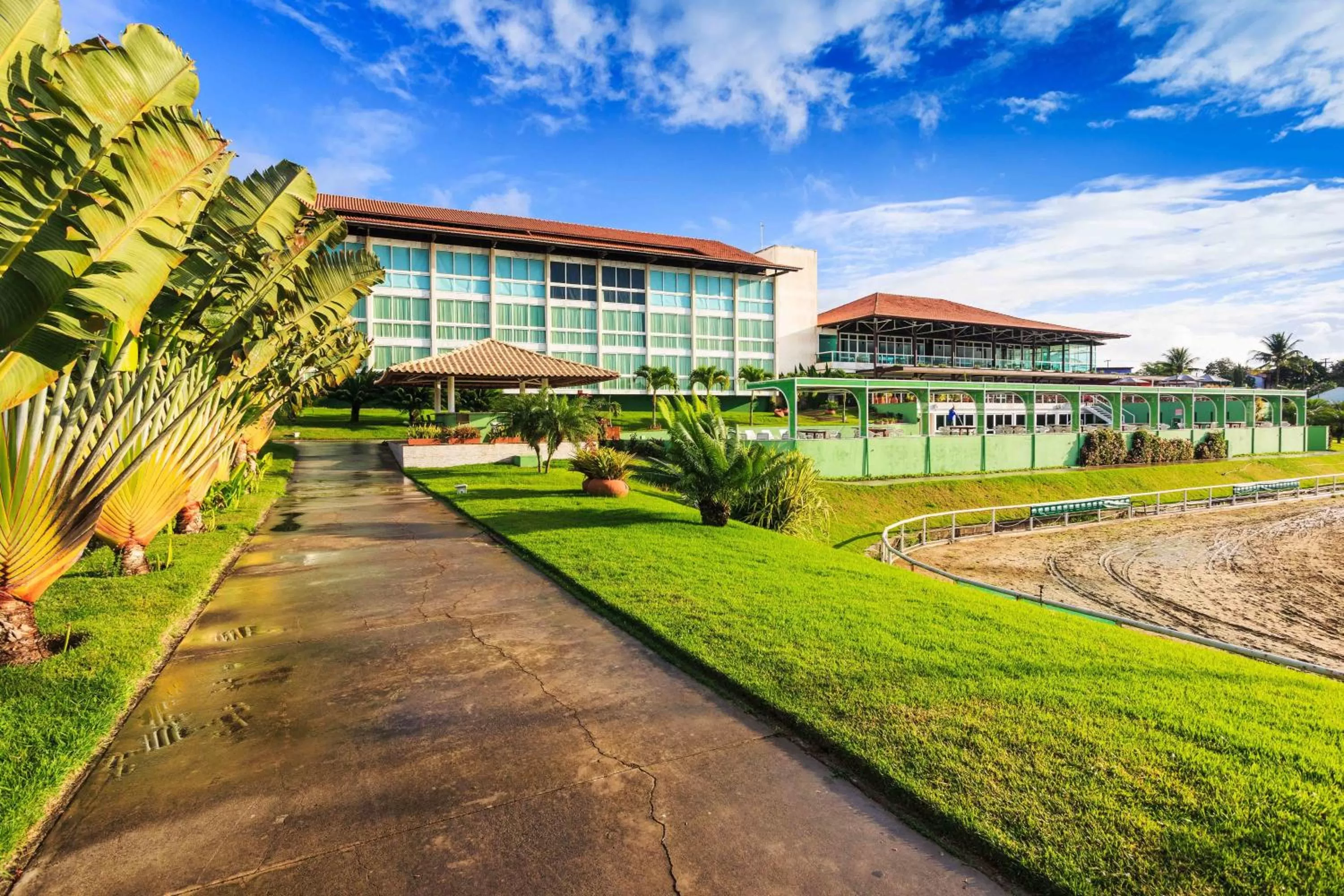 Property building in Villa Hípica Resort
