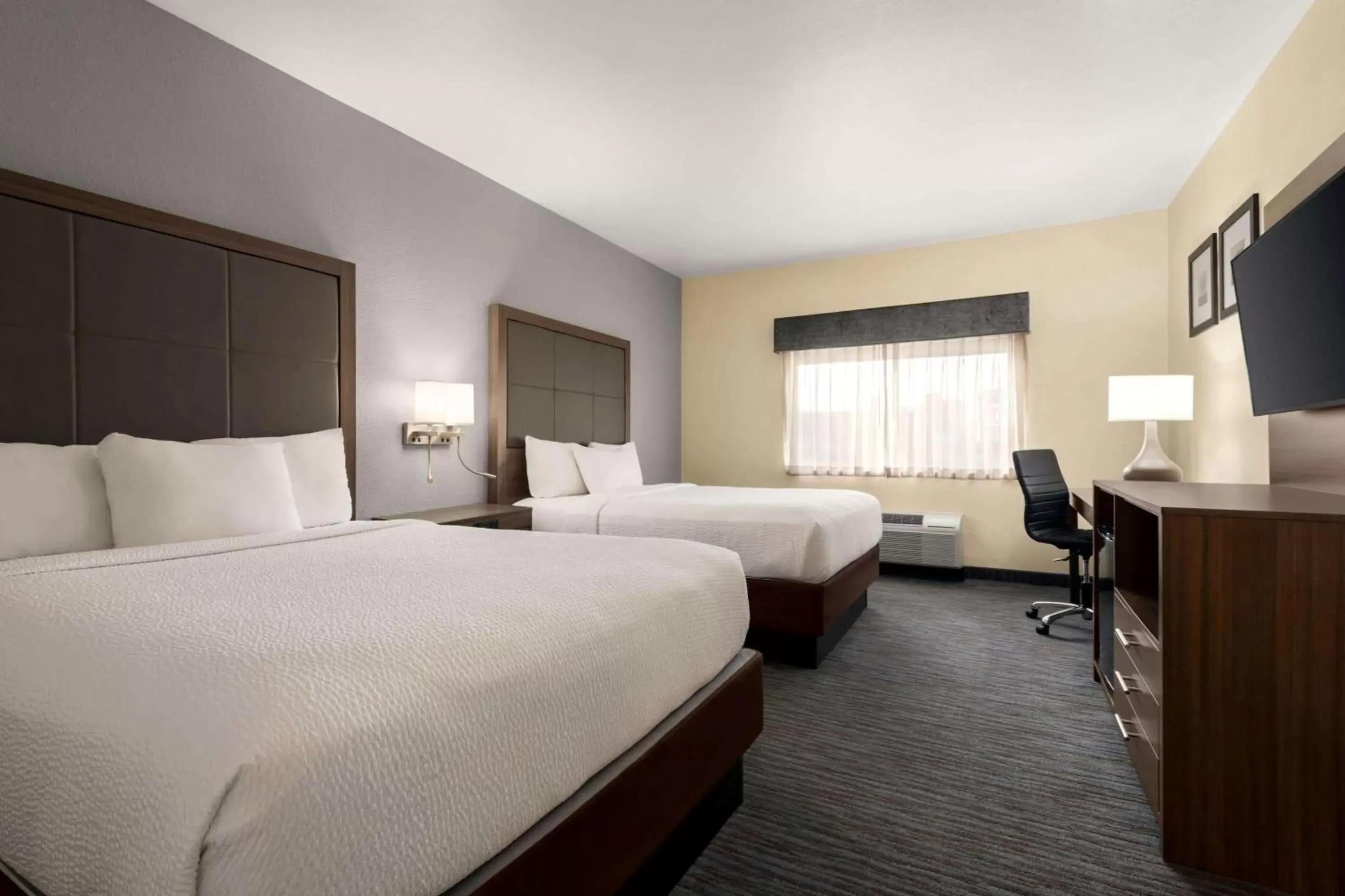 Photo of the whole room, Bed in AmericInn by Wyndham Appleton West