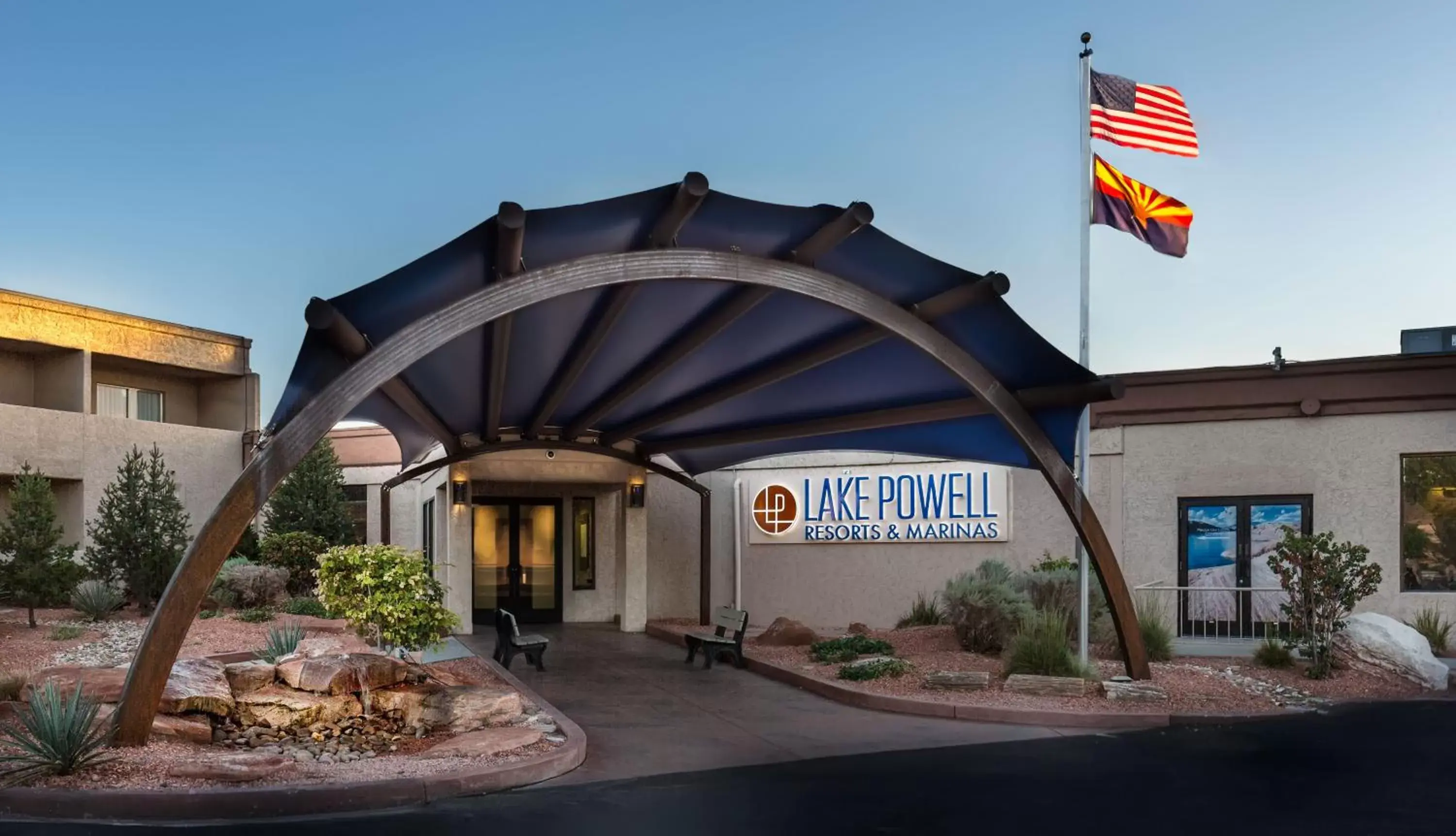 Facade/entrance in Lake Powell Resort Facade/entrance in Lake Powell Resort