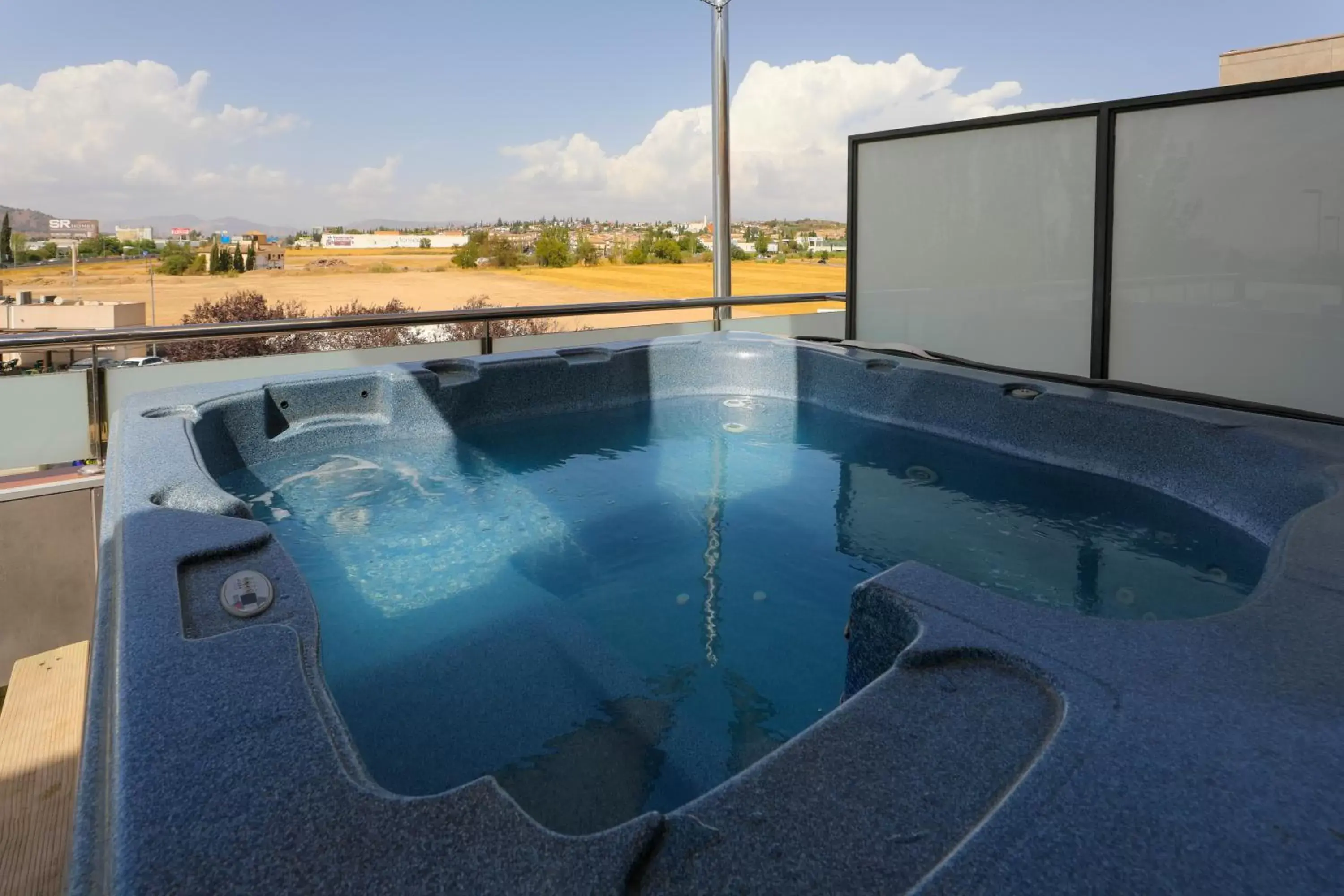Hot Tub, Swimming Pool in YIT Conquista de Granada