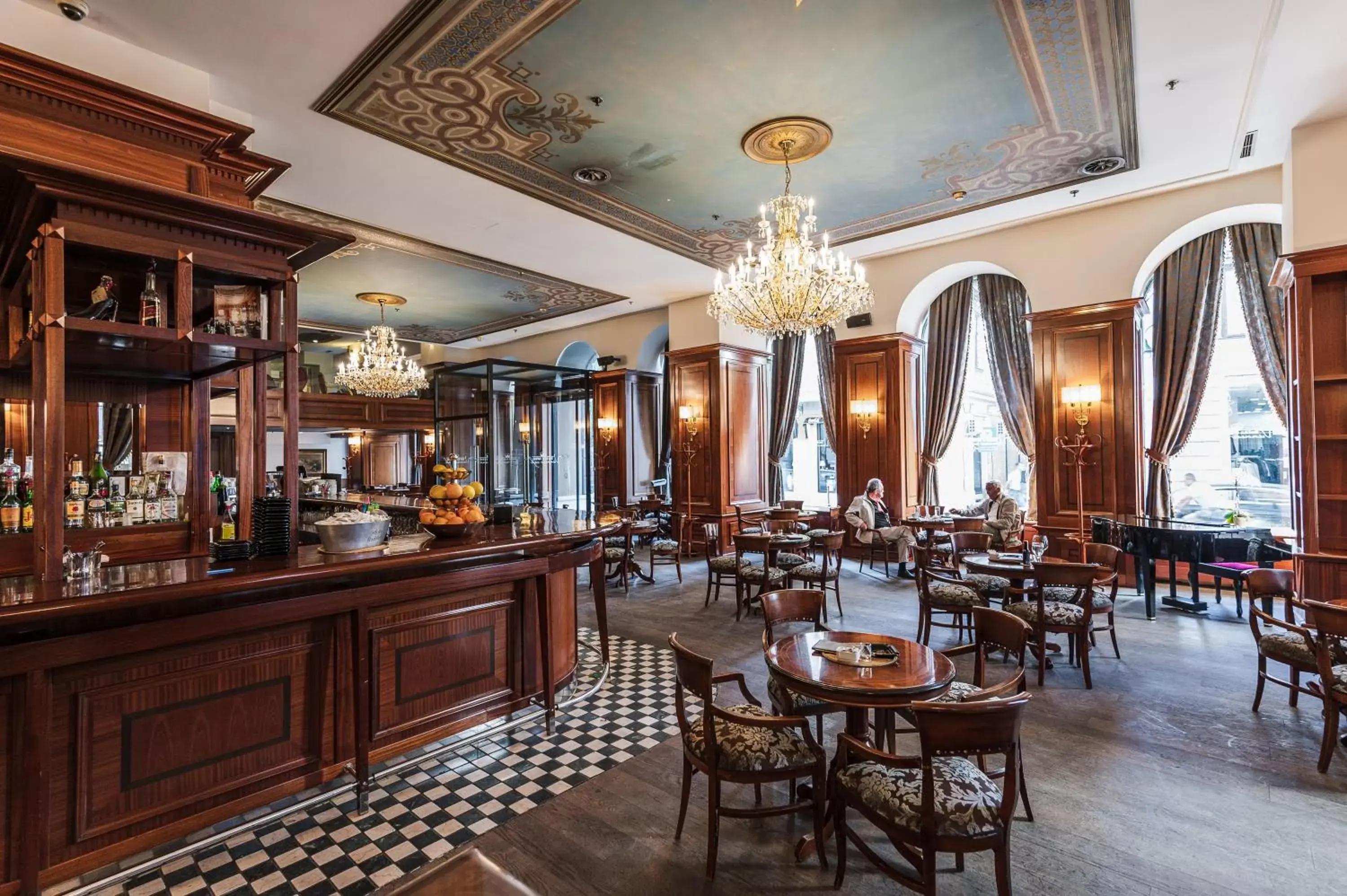 Restaurant/places to eat in Hotel Europe Restaurant/places to eat in Hotel Europe