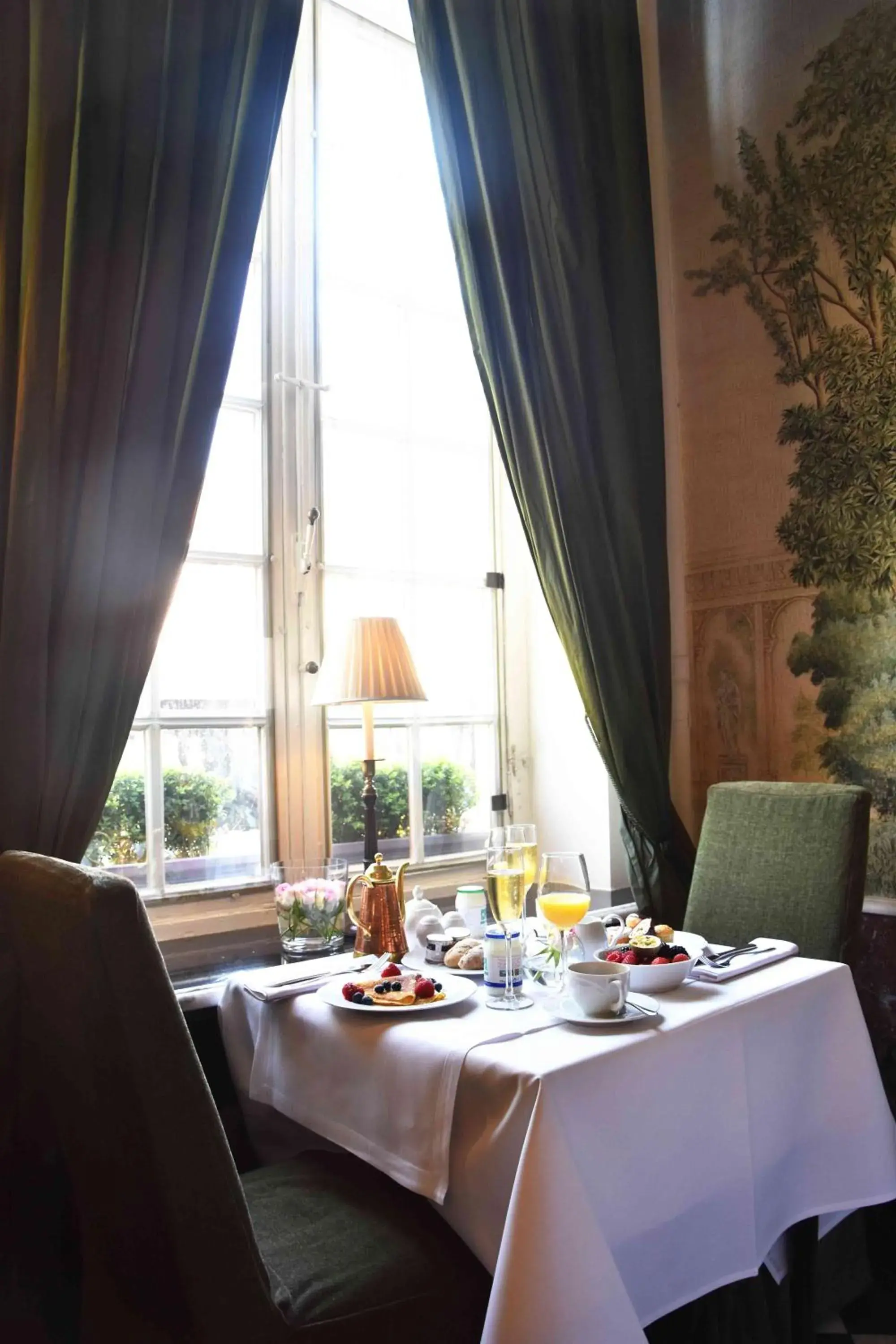 Buffet breakfast, Restaurant/Places to Eat in De Tuilerieen - Small Luxury Hotels of the World