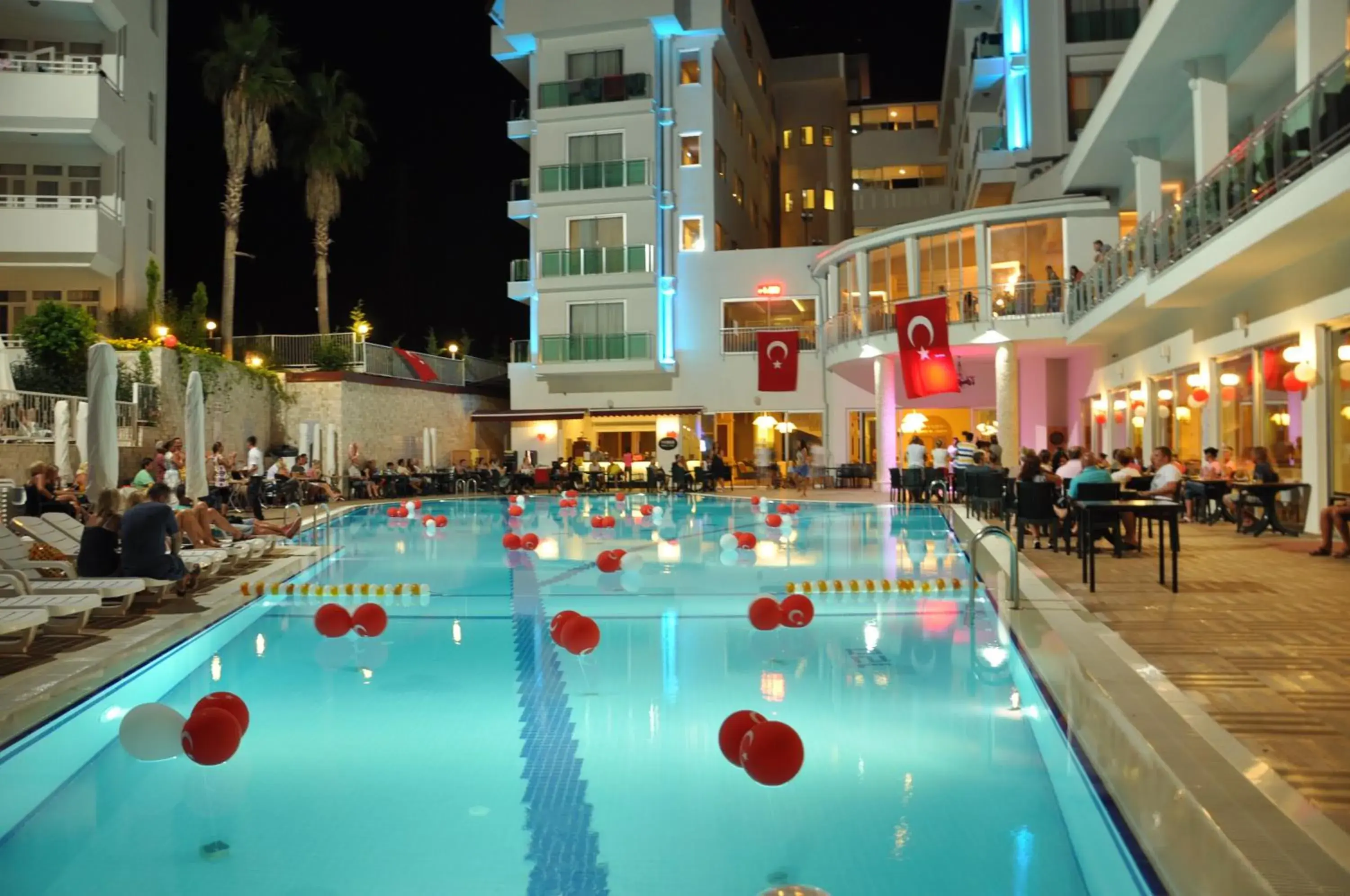 Swimming Pool in Merve Sun Hotel & SPA