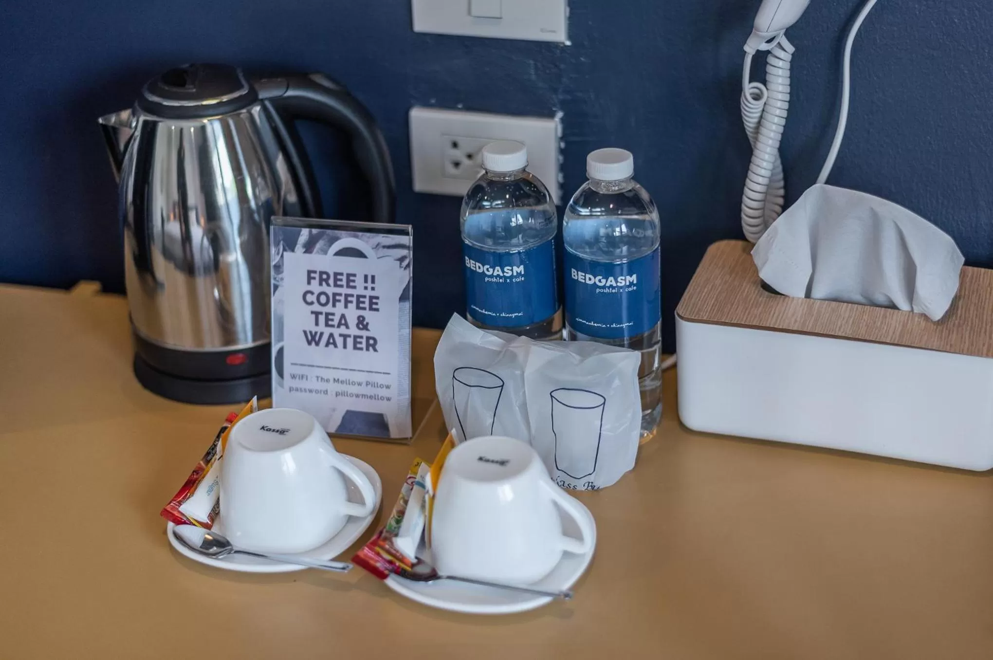 Coffee/tea facilities in The Mellow Pillow Hotel @ Chiang Mai Gate