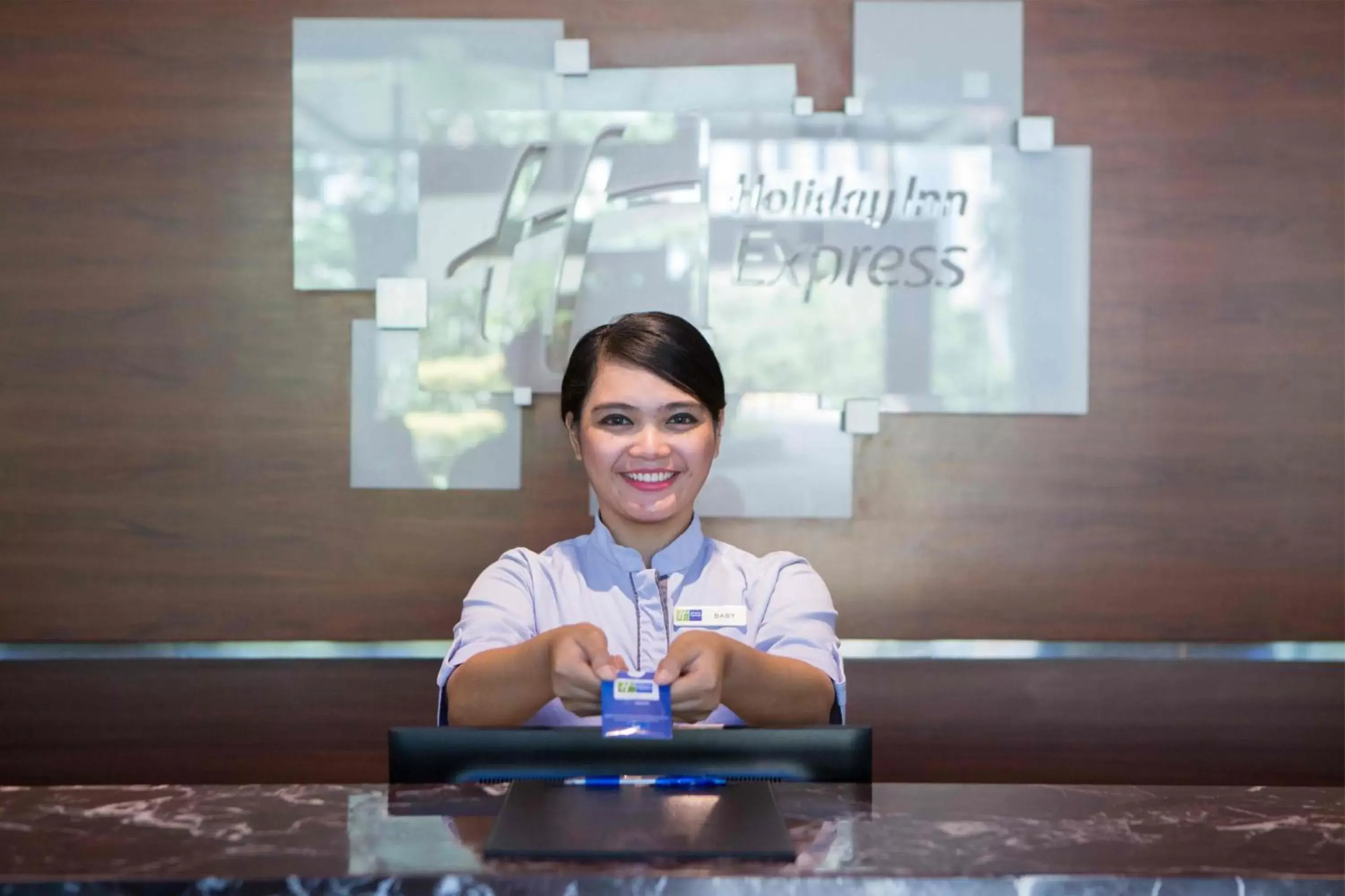 Staff, Lobby/Reception in Holiday Inn Express Jakarta International Expo, an IHG Hotel