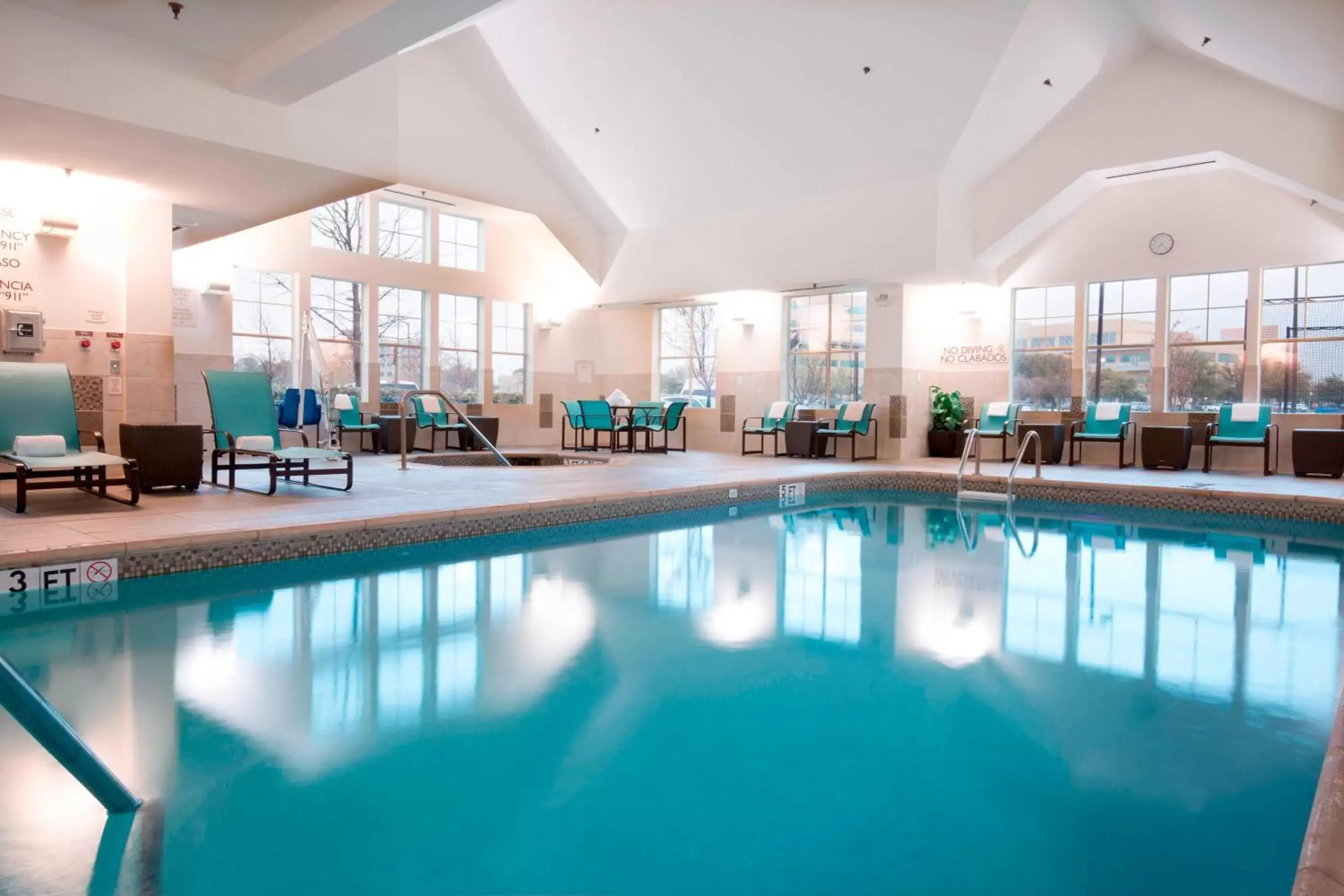 Swimming Pool in Residence Inn by Marriott Arlington South