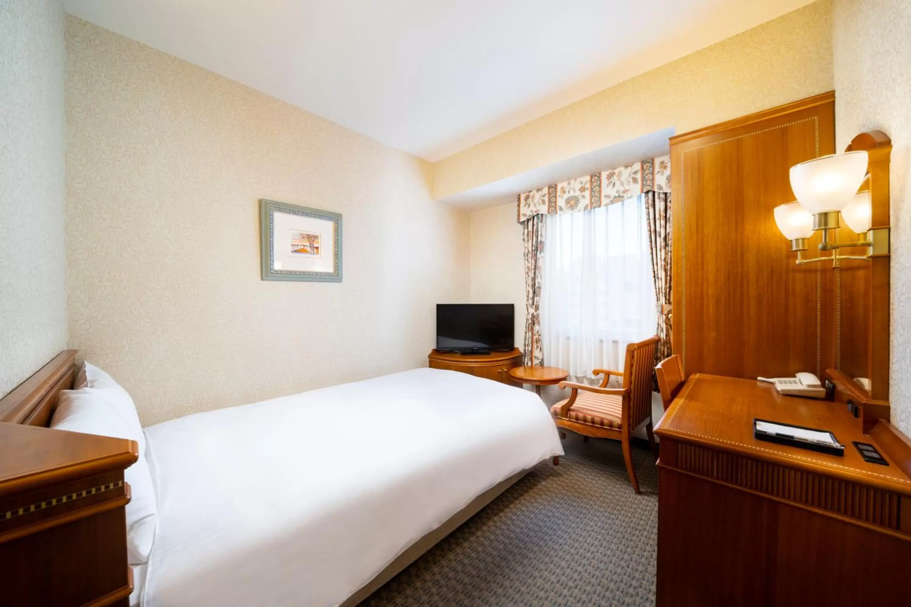 Bed in KOKO Hotel Nagoya Sakae