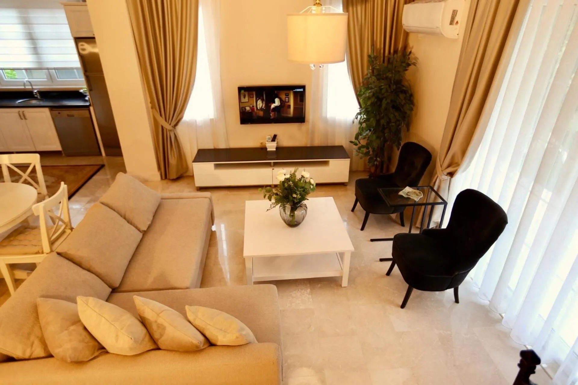 Bed in Kemer Residence