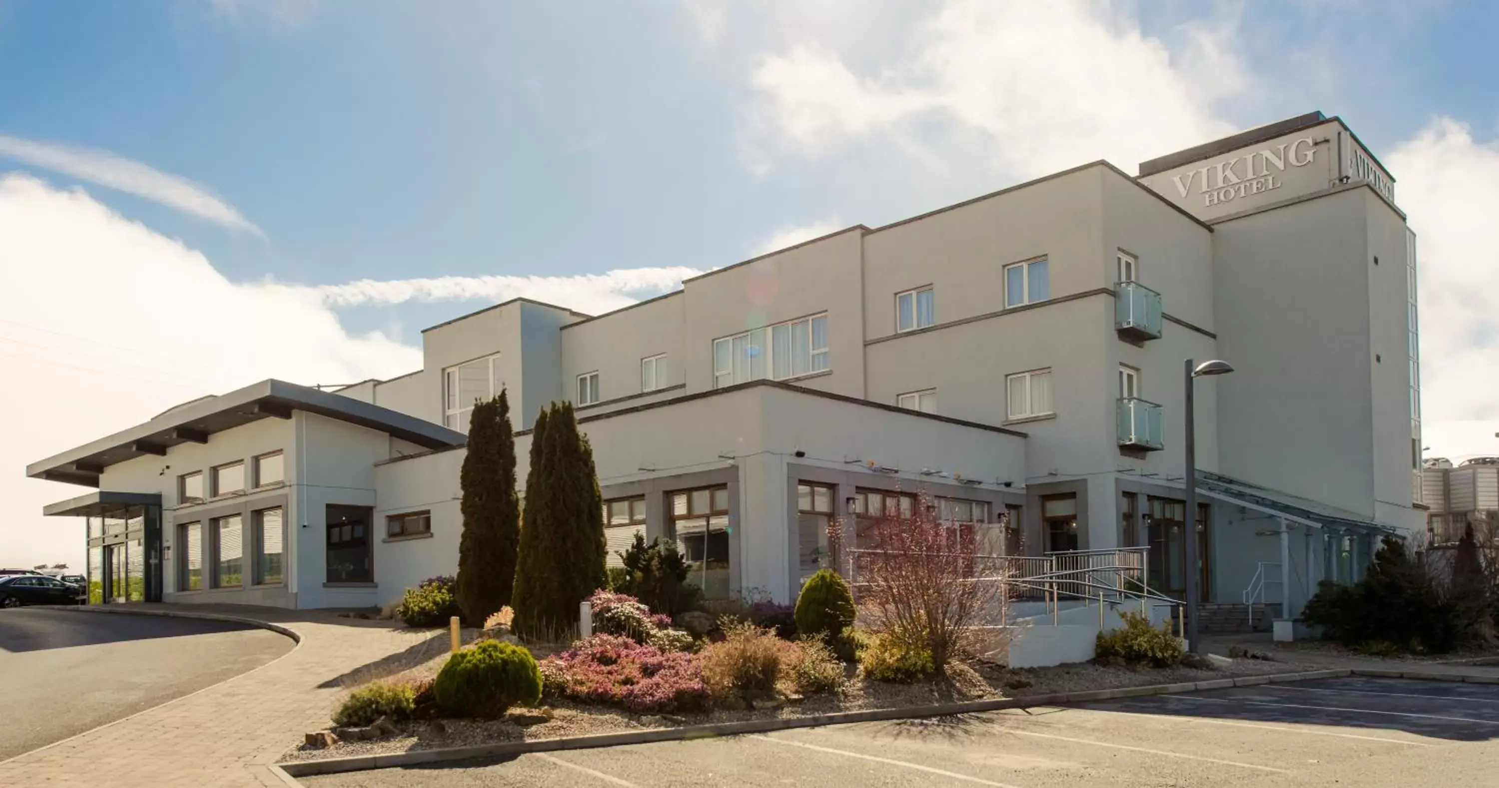 Facade/entrance, Property Building in Waterford Viking Hotel