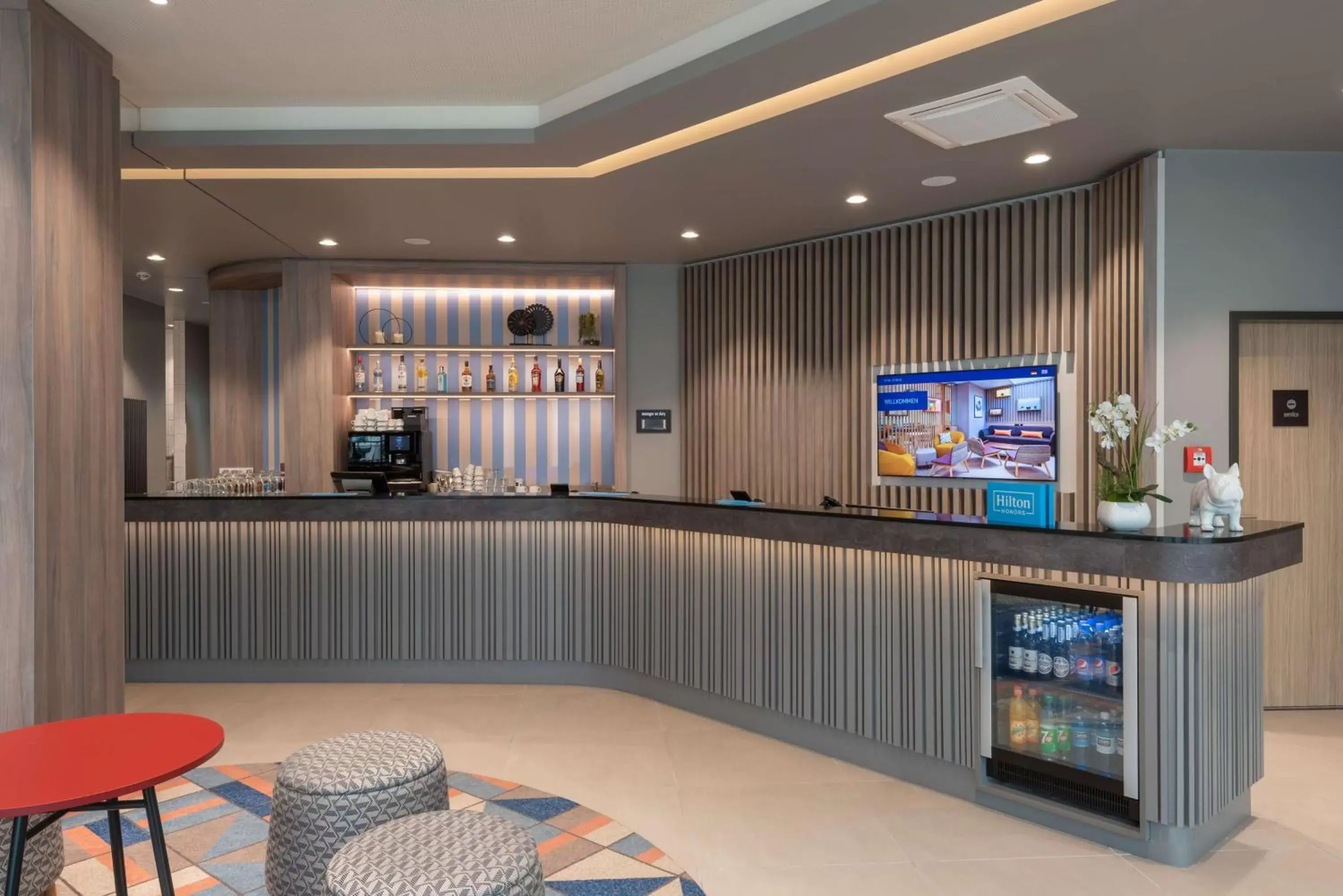 Lobby or reception in Hampton By Hilton Munich City North Lobby or reception in Hampton By Hilton Munich City North