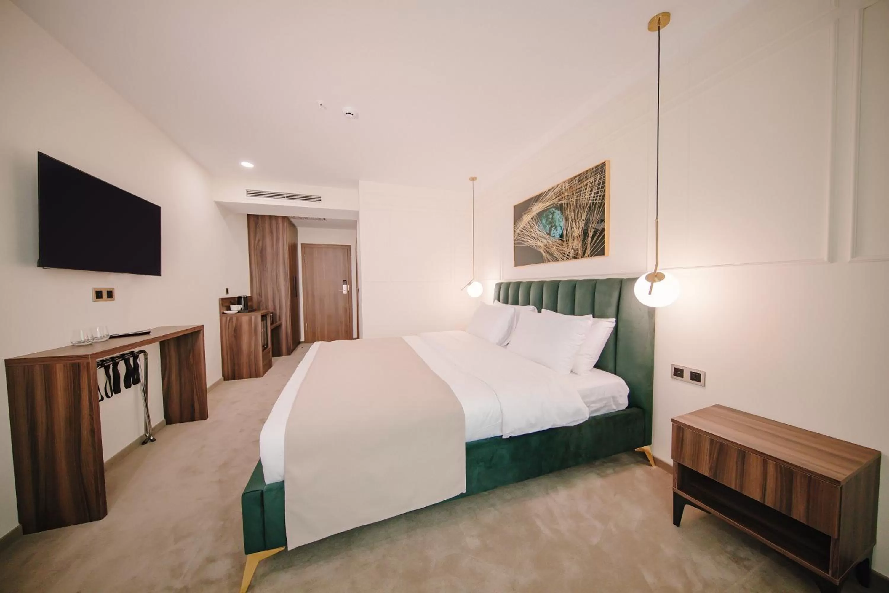 Photo of the whole room, Bed in Orden Hotel