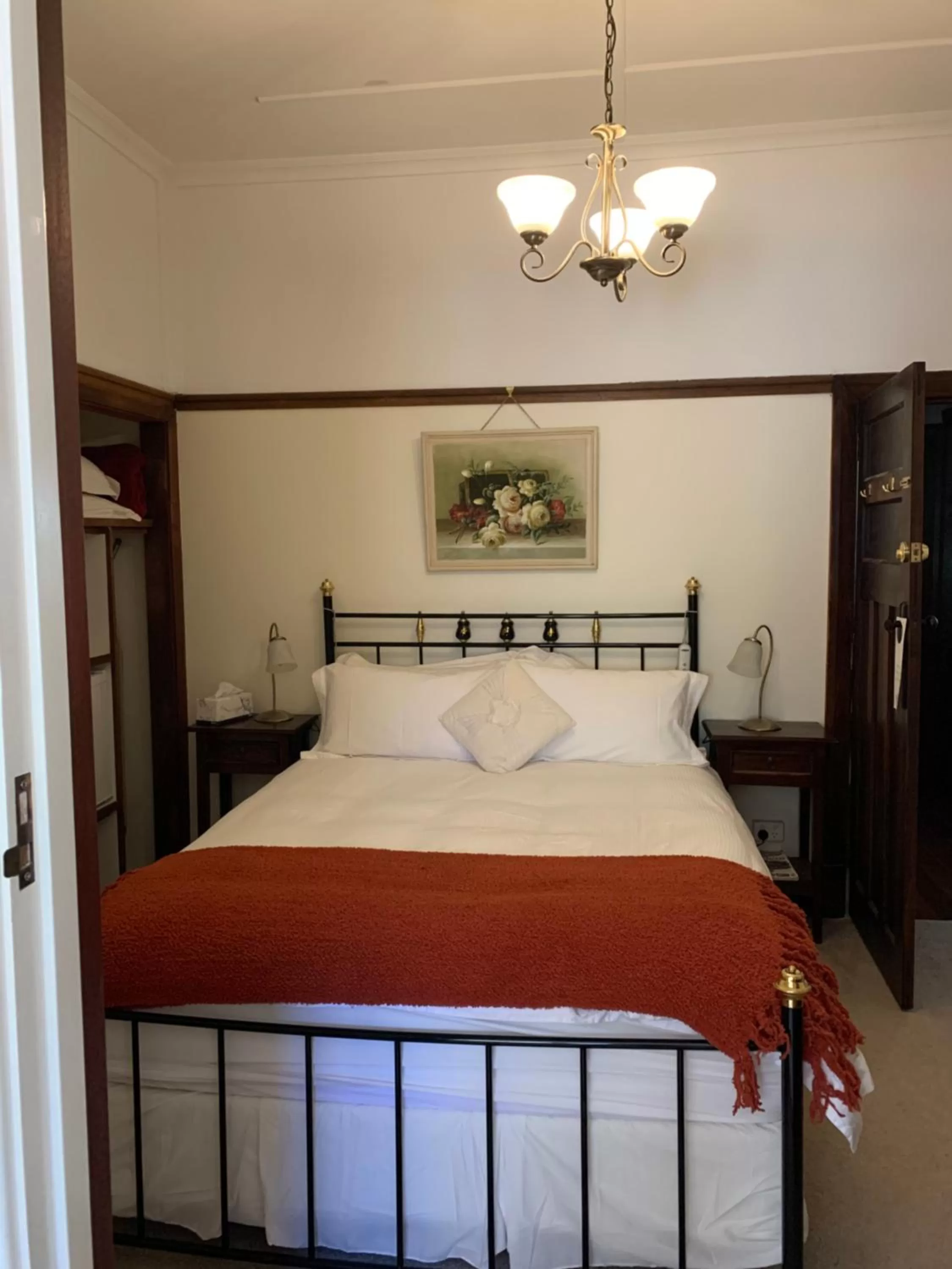 Bedroom, Bed in Rosebridge House Bed & Breakfast Adult Retreat