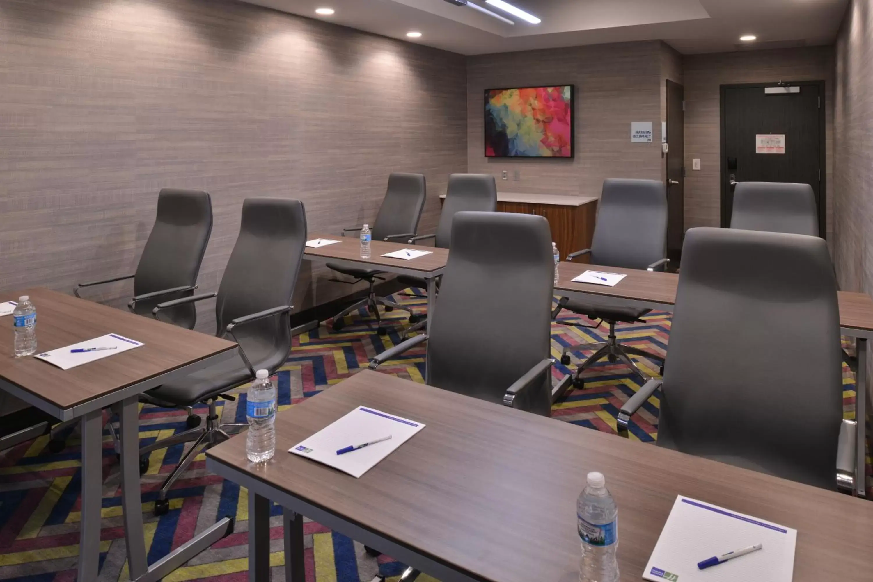 Meeting/conference room, Business Area/Conference Room in Holiday Inn Express and Suites Bryant - Benton Area, an IHG Hotel