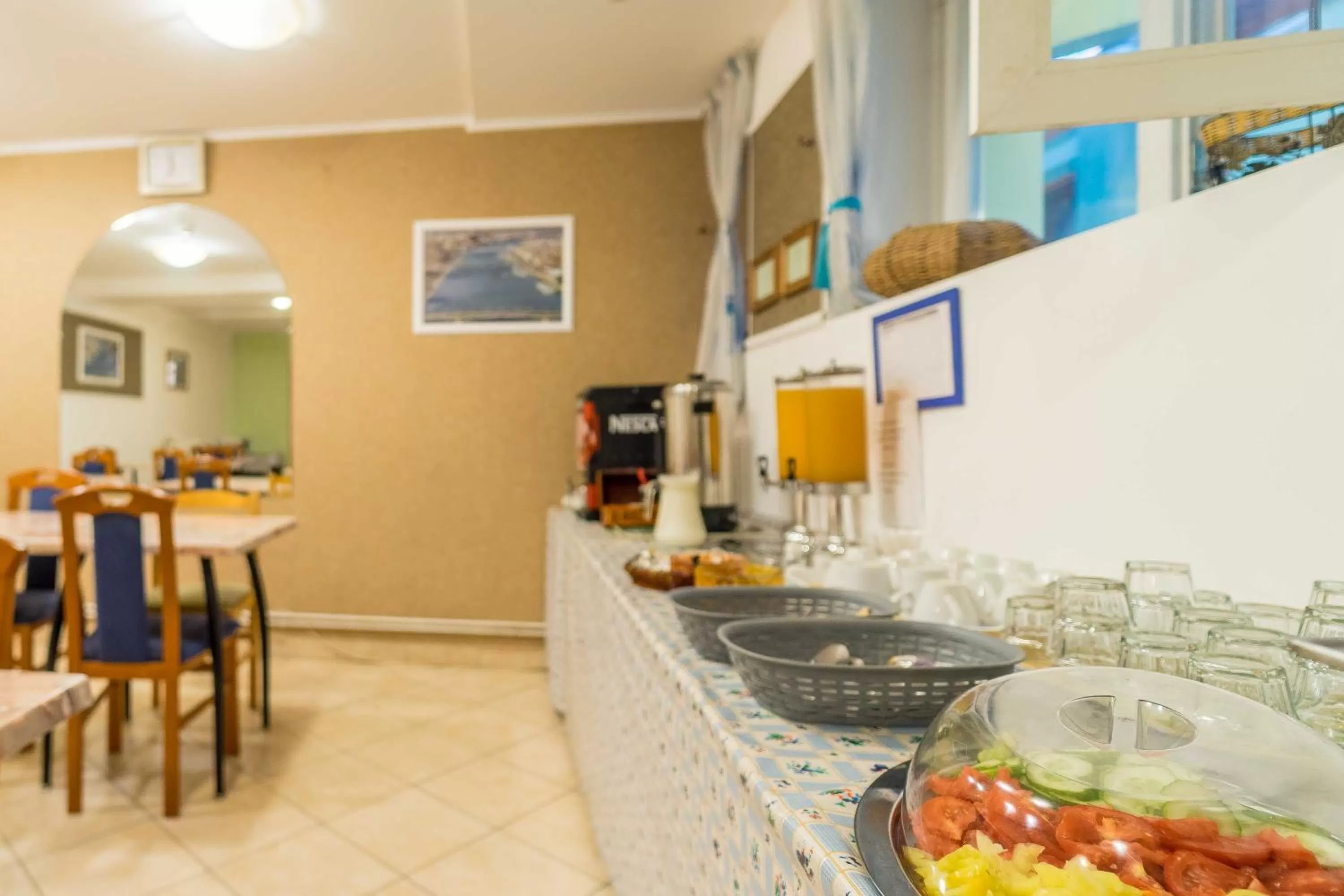 Food in Easy Star Hotel