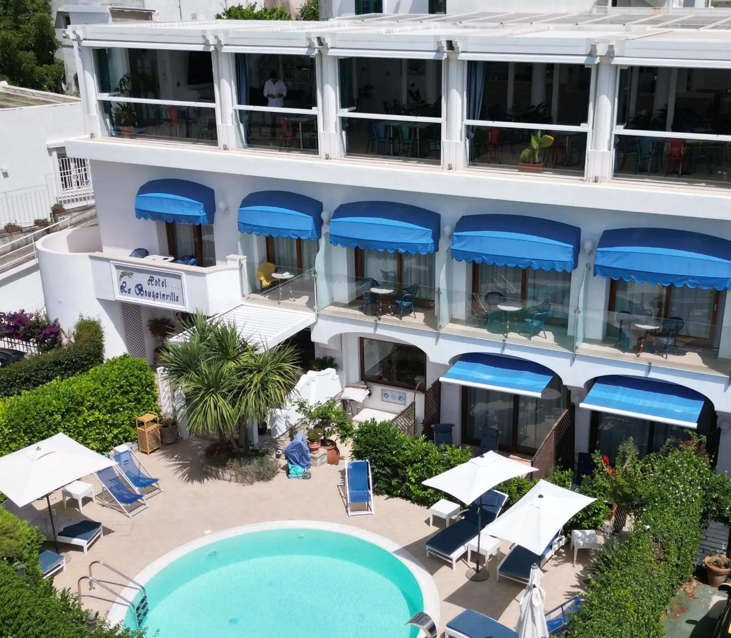 Property building, Swimming Pool in Hotel Bougainville