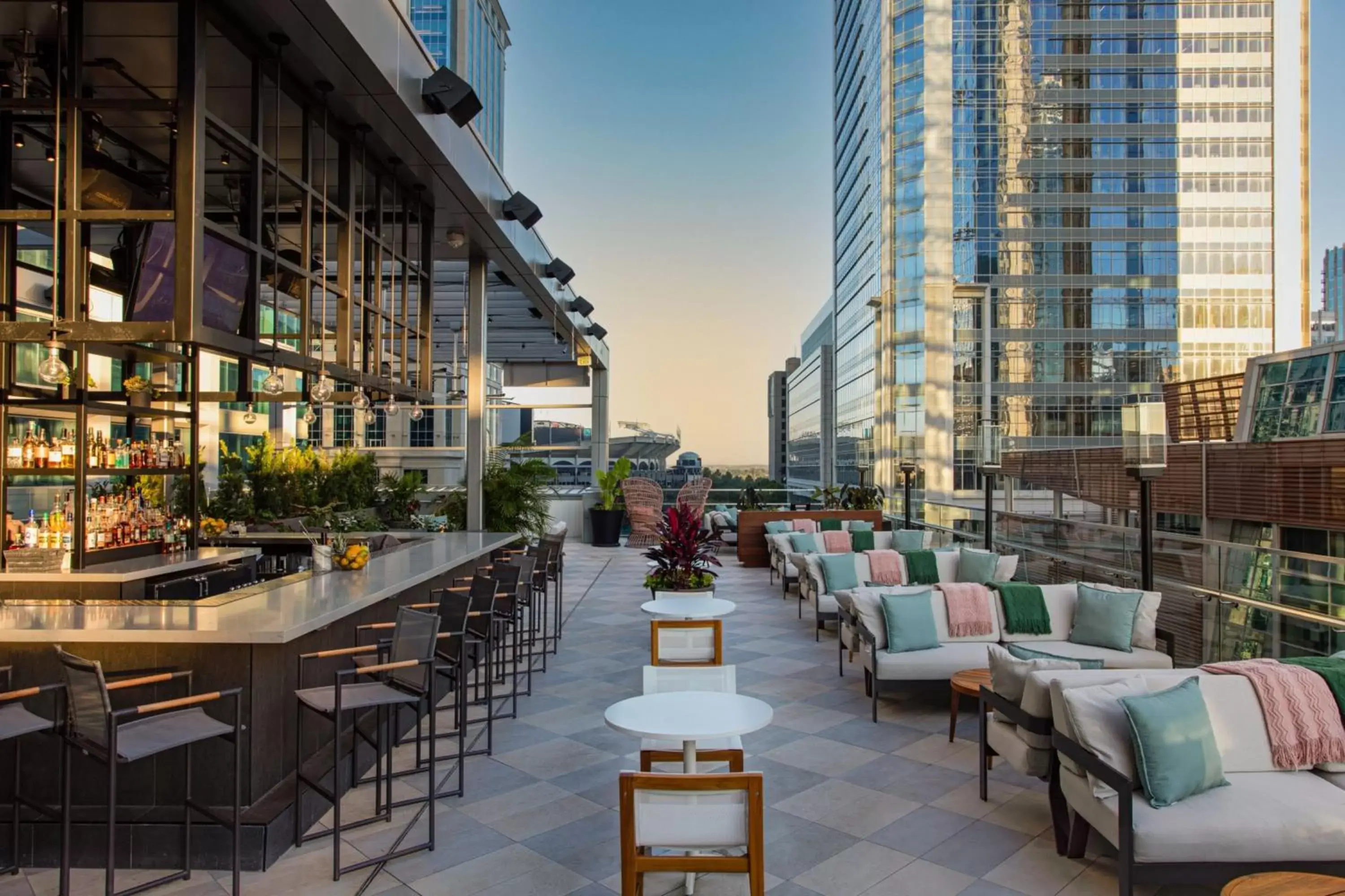 Lounge or bar, Restaurant/Places to Eat in JW Marriott Charlotte