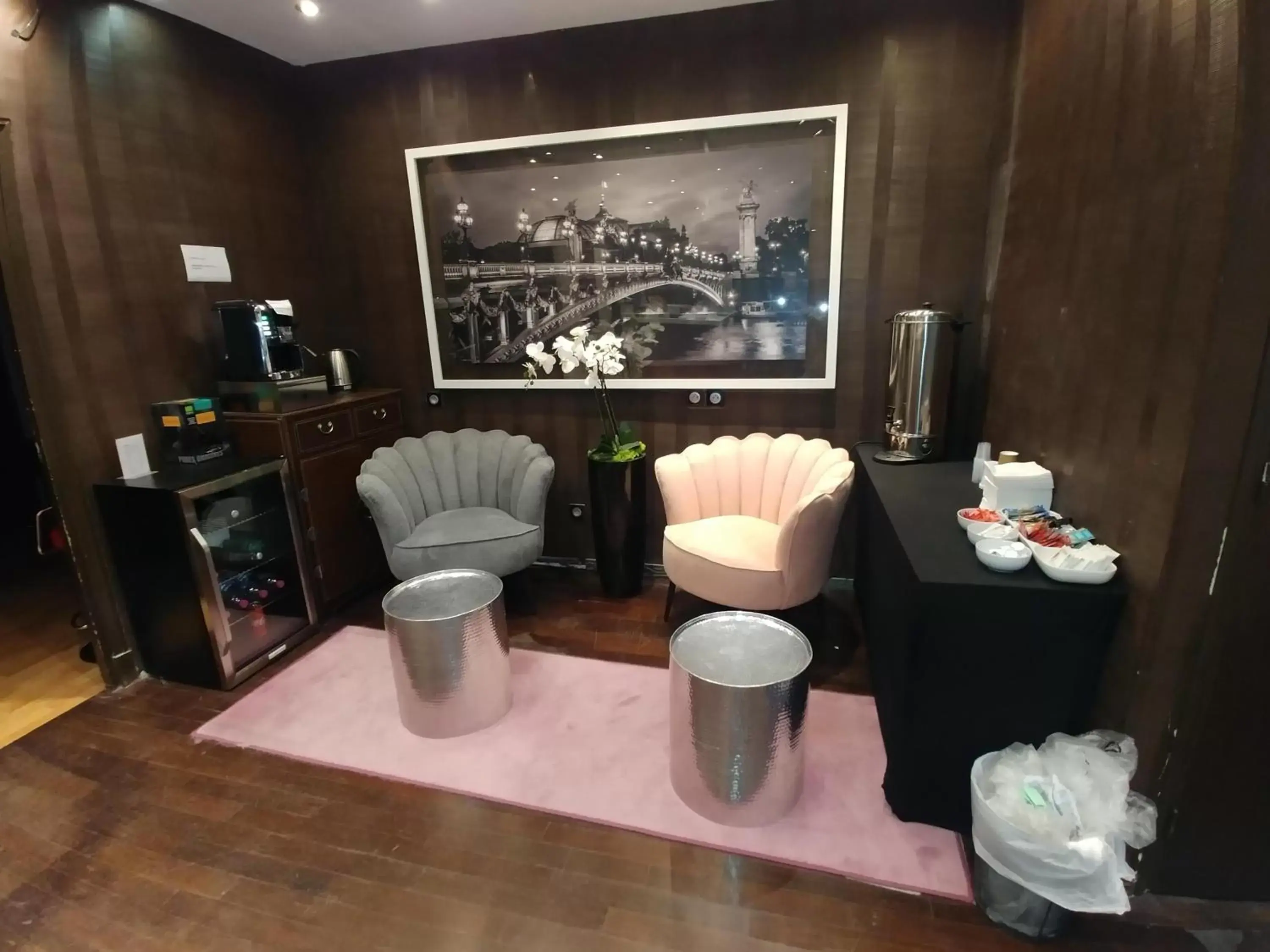 Lobby or reception, Bathroom in Hotel Aida Marais
