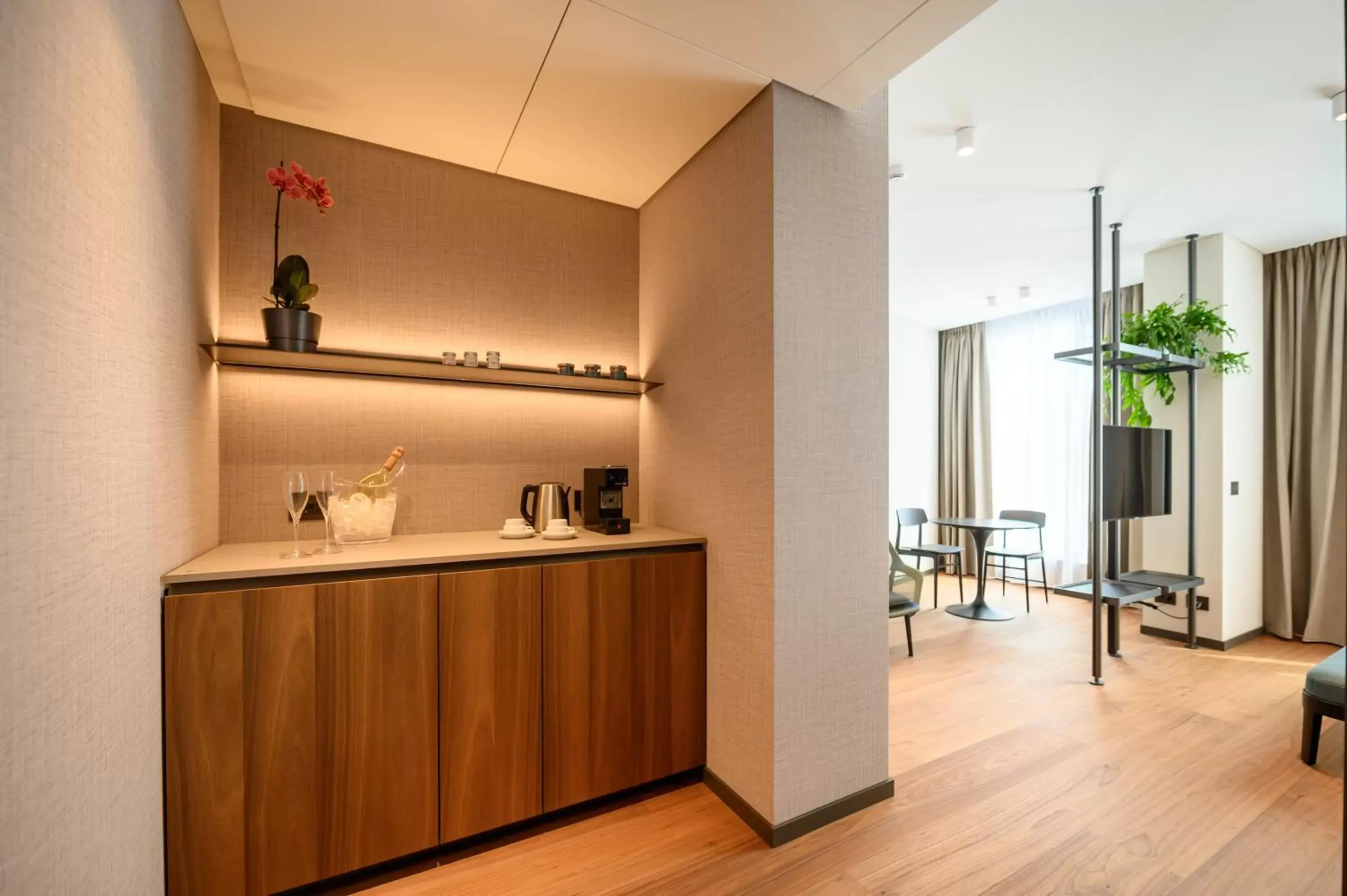 Photo of the whole room, Kitchen/Kitchenette in DUPARC Contemporary Suites